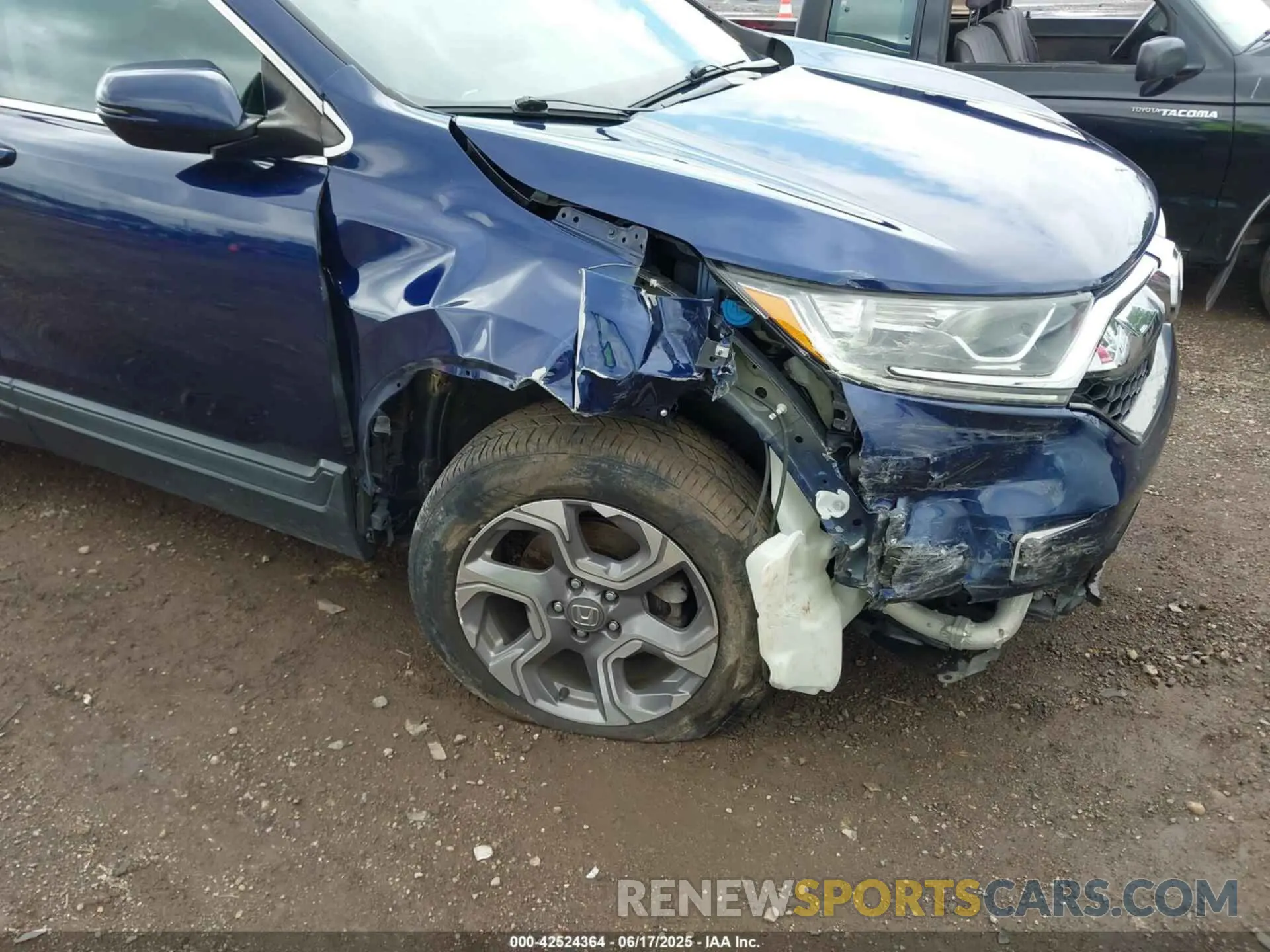 6 Photograph of a damaged car 7FARW2H59KE026381 HONDA CR-V 2019