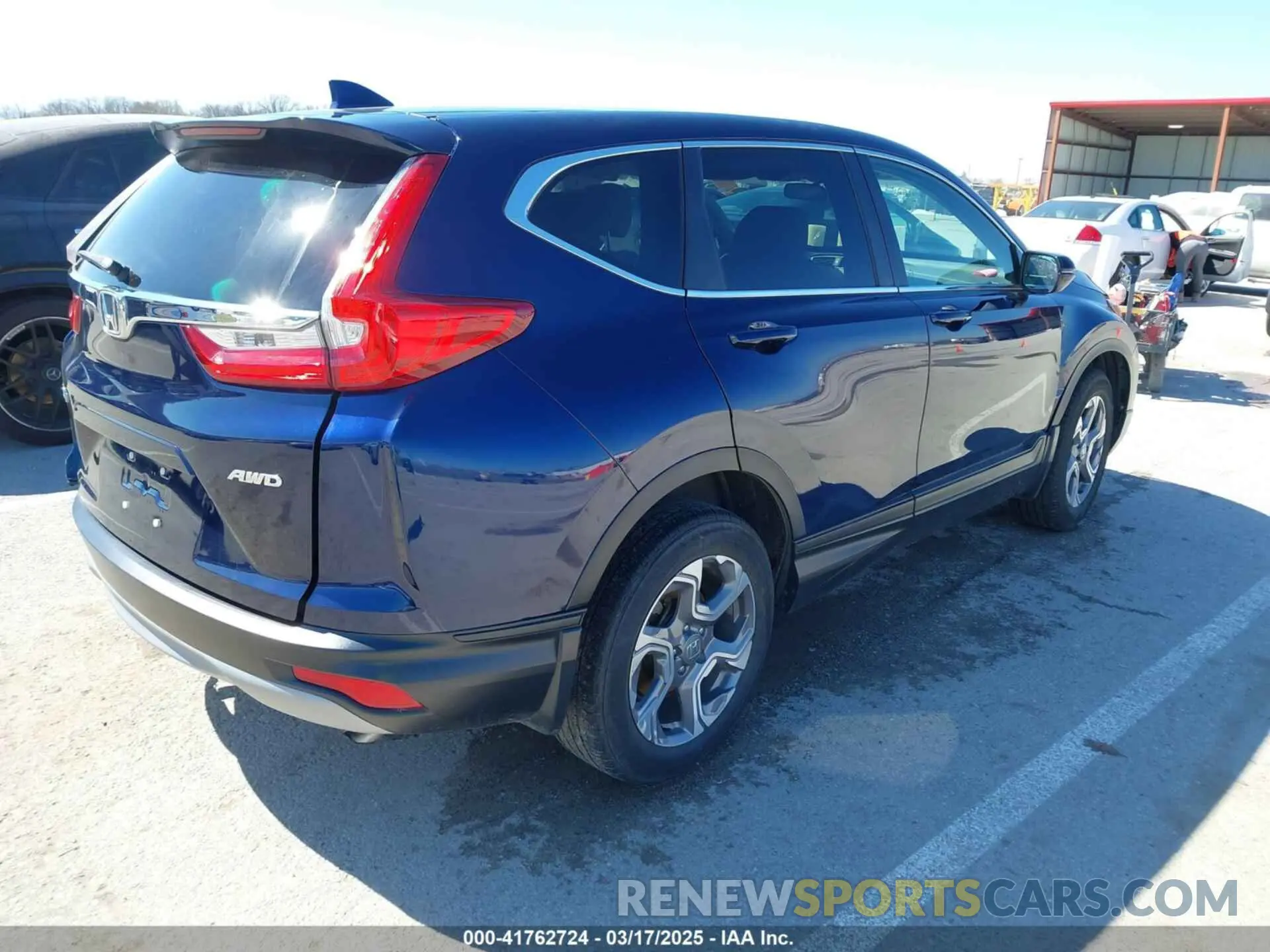 4 Photograph of a damaged car 7FARW2H59KE035470 HONDA CR-V 2019