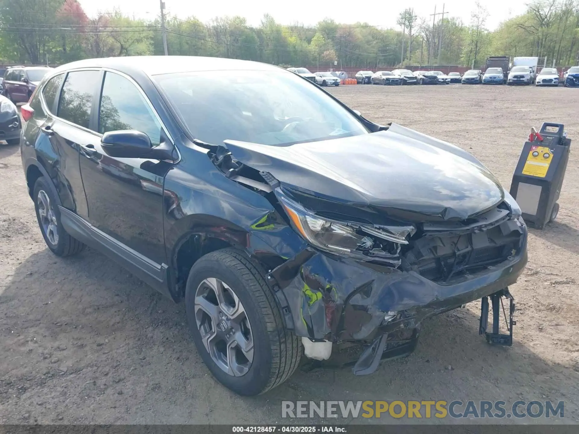 17 Photograph of a damaged car 7FARW2H59KE037414 HONDA CR-V 2019