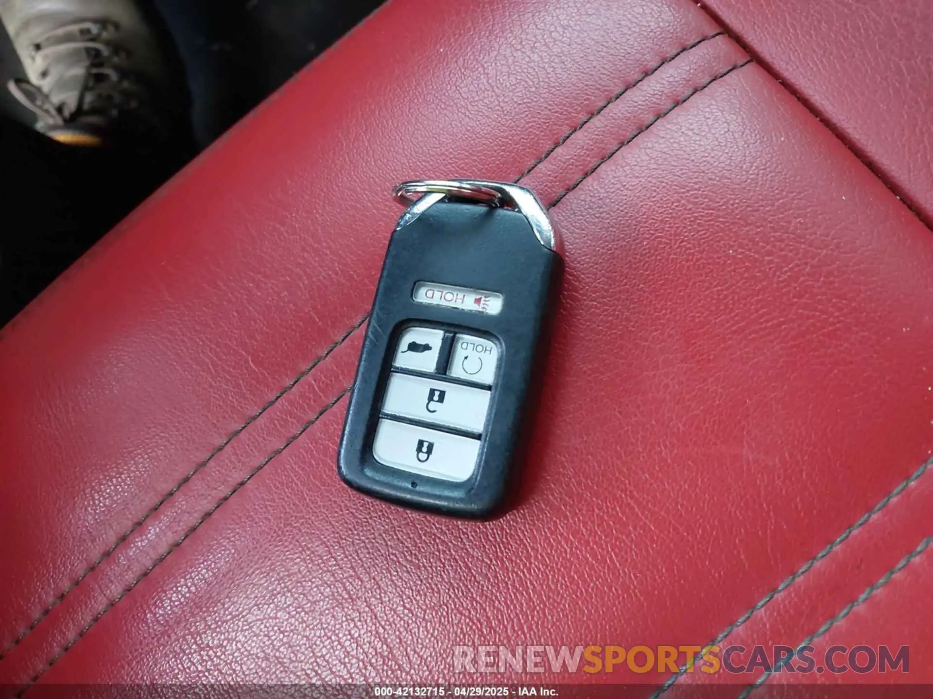 11 Photograph of a damaged car 7FARW2H5XKE017270 HONDA CR-V 2019
