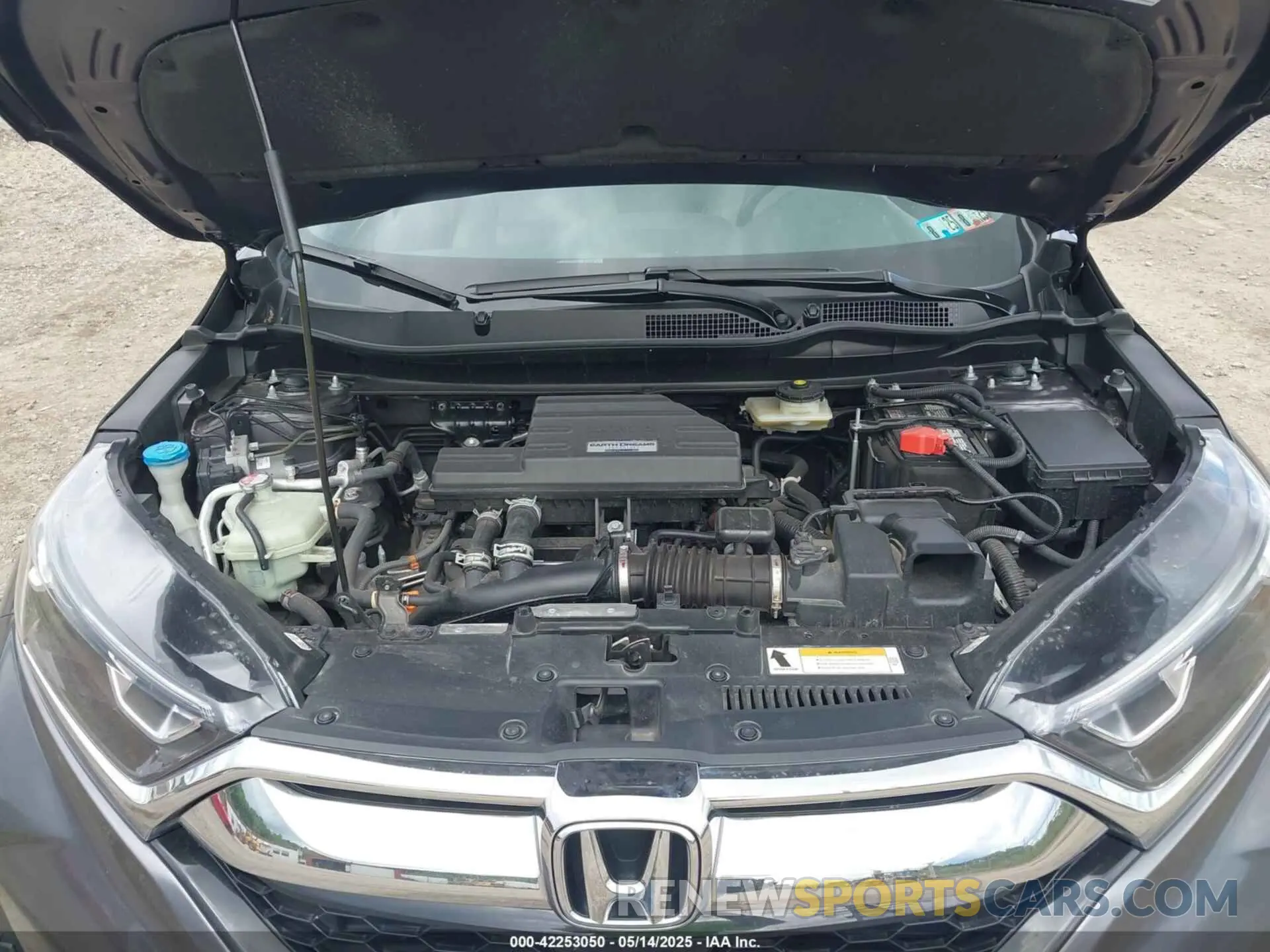 10 Photograph of a damaged car 7FARW2H81KE043718 HONDA CR-V 2019