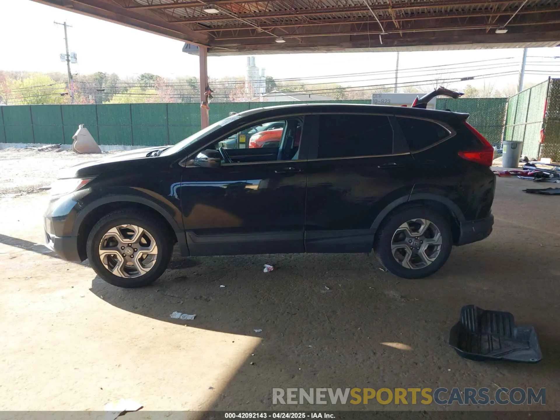 14 Photograph of a damaged car 7FARW2H81KE062088 HONDA CR-V 2019