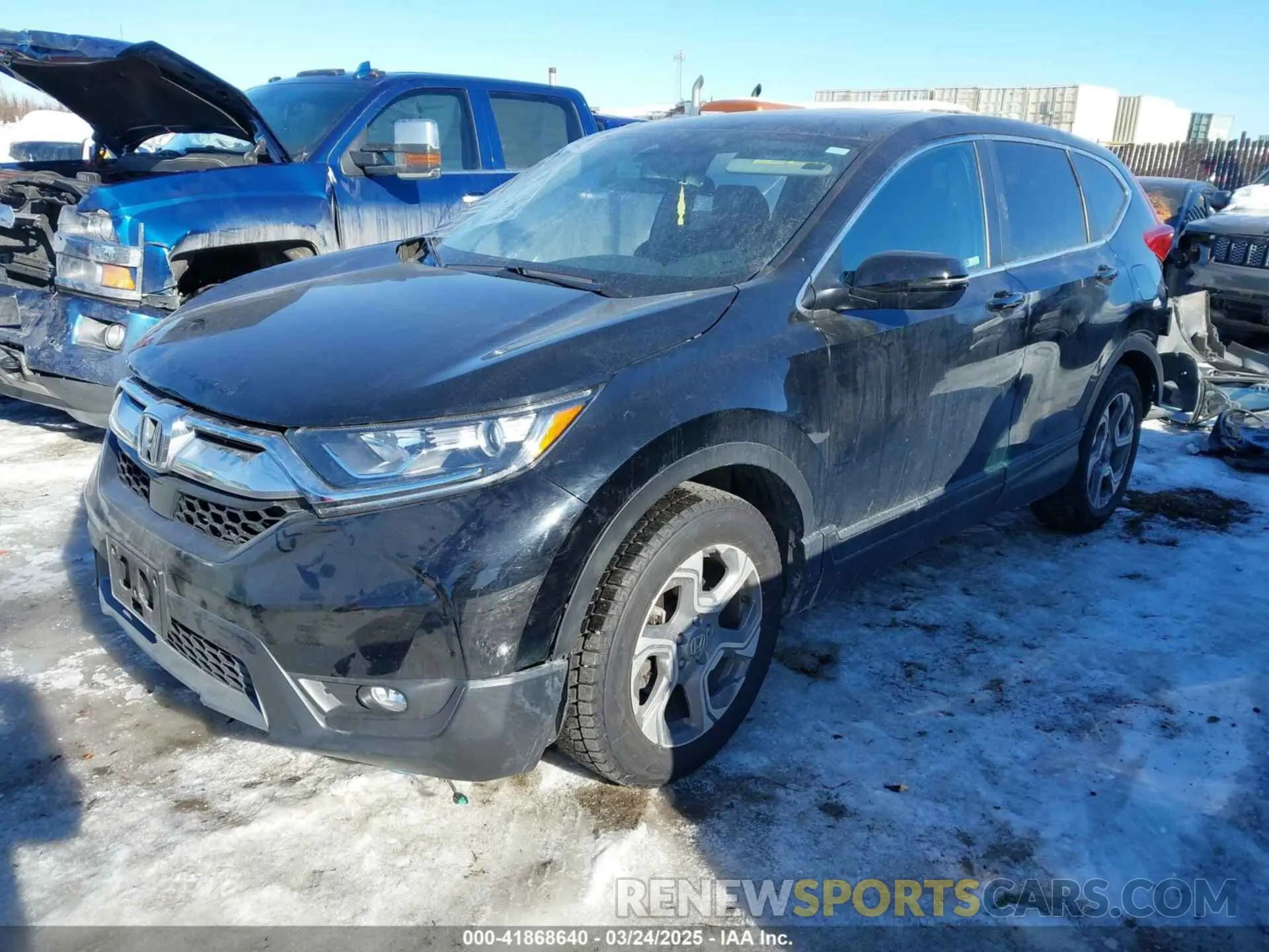 2 Photograph of a damaged car 7FARW2H83KE062075 HONDA CR-V 2019