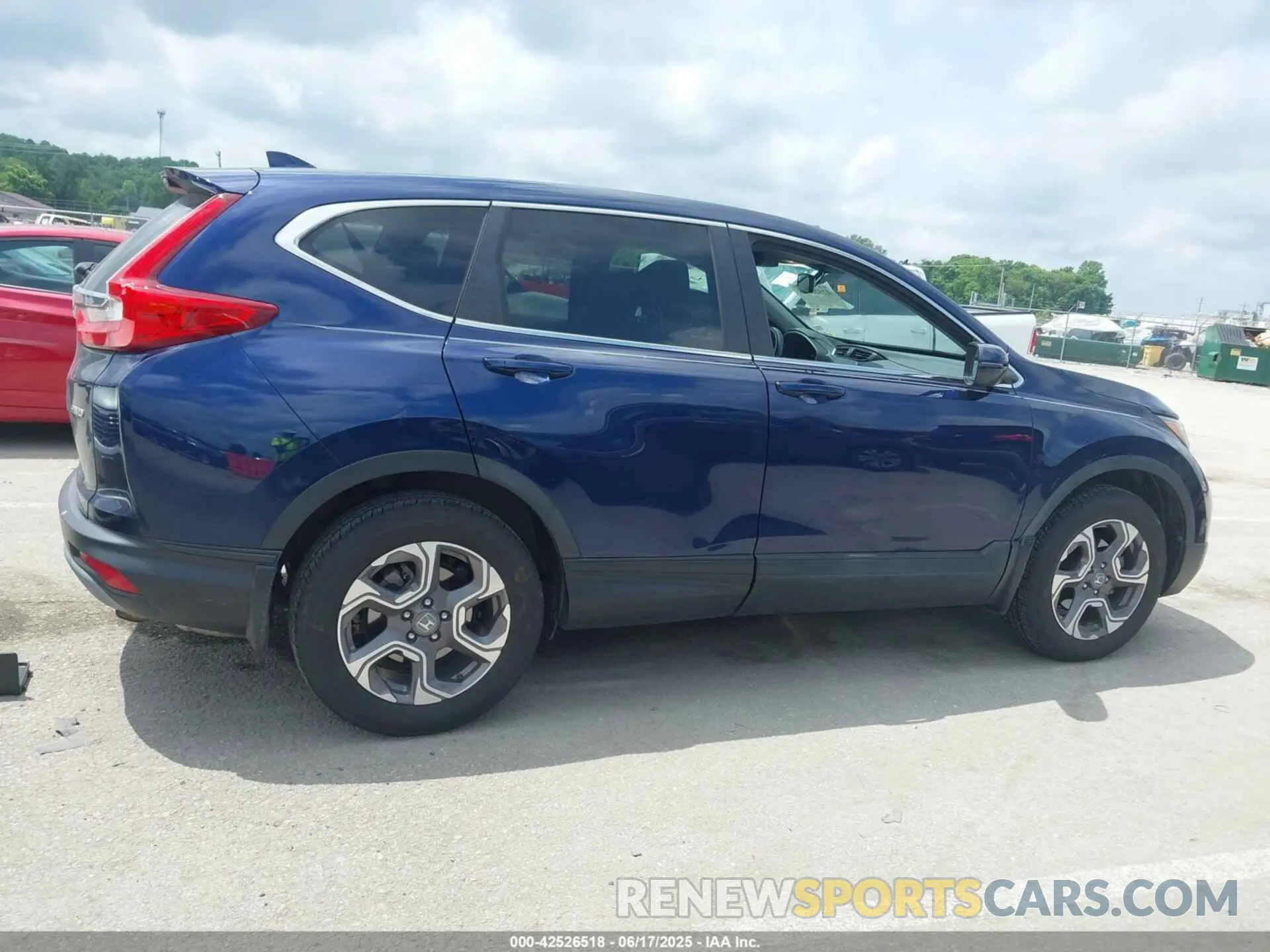 13 Photograph of a damaged car 7FARW2H84KE015346 HONDA CR-V 2019