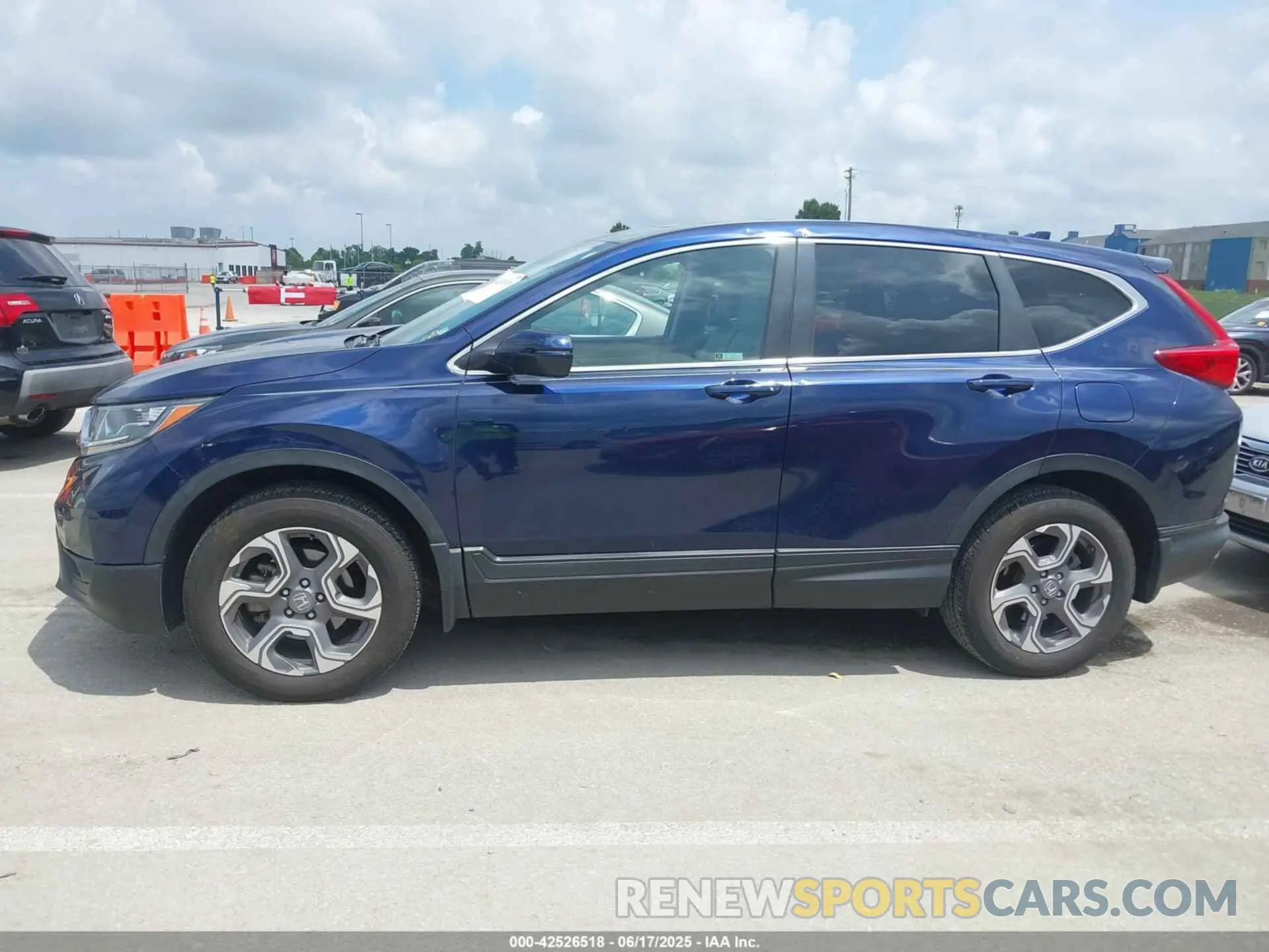 14 Photograph of a damaged car 7FARW2H84KE015346 HONDA CR-V 2019