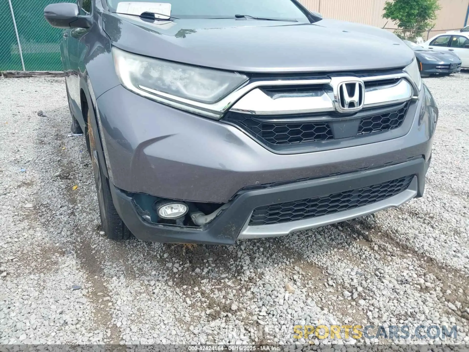 18 Photograph of a damaged car 7FARW2H84KE018991 HONDA CR-V 2019