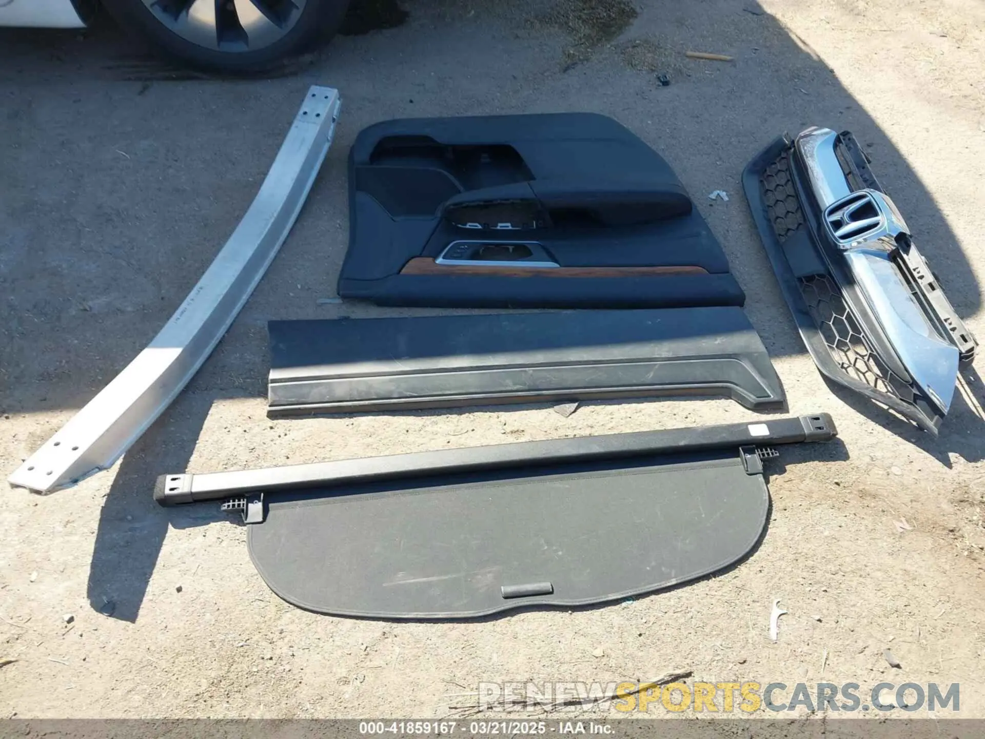 12 Photograph of a damaged car 7FARW2H84KE028937 HONDA CR-V 2019