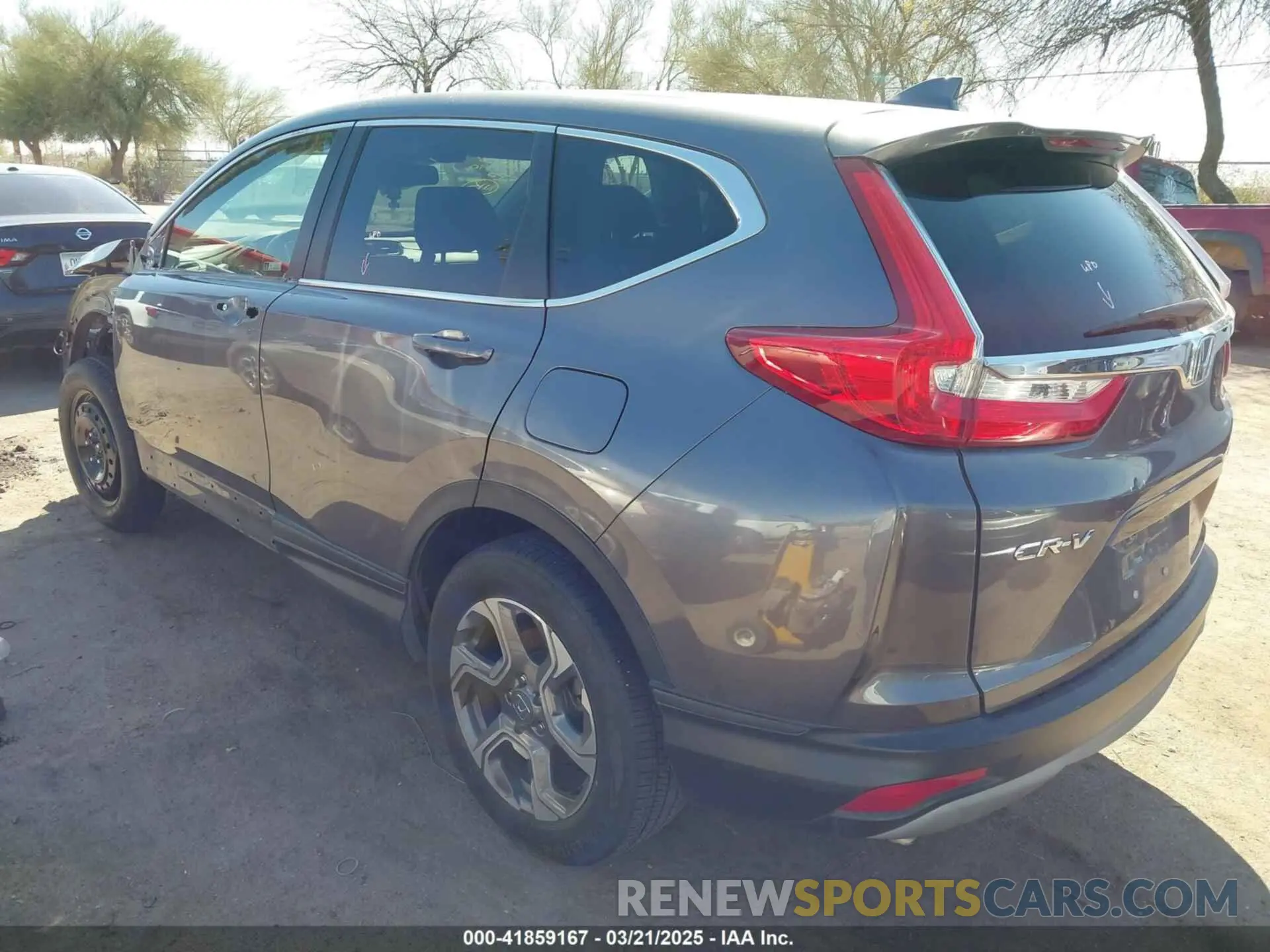 3 Photograph of a damaged car 7FARW2H84KE028937 HONDA CR-V 2019