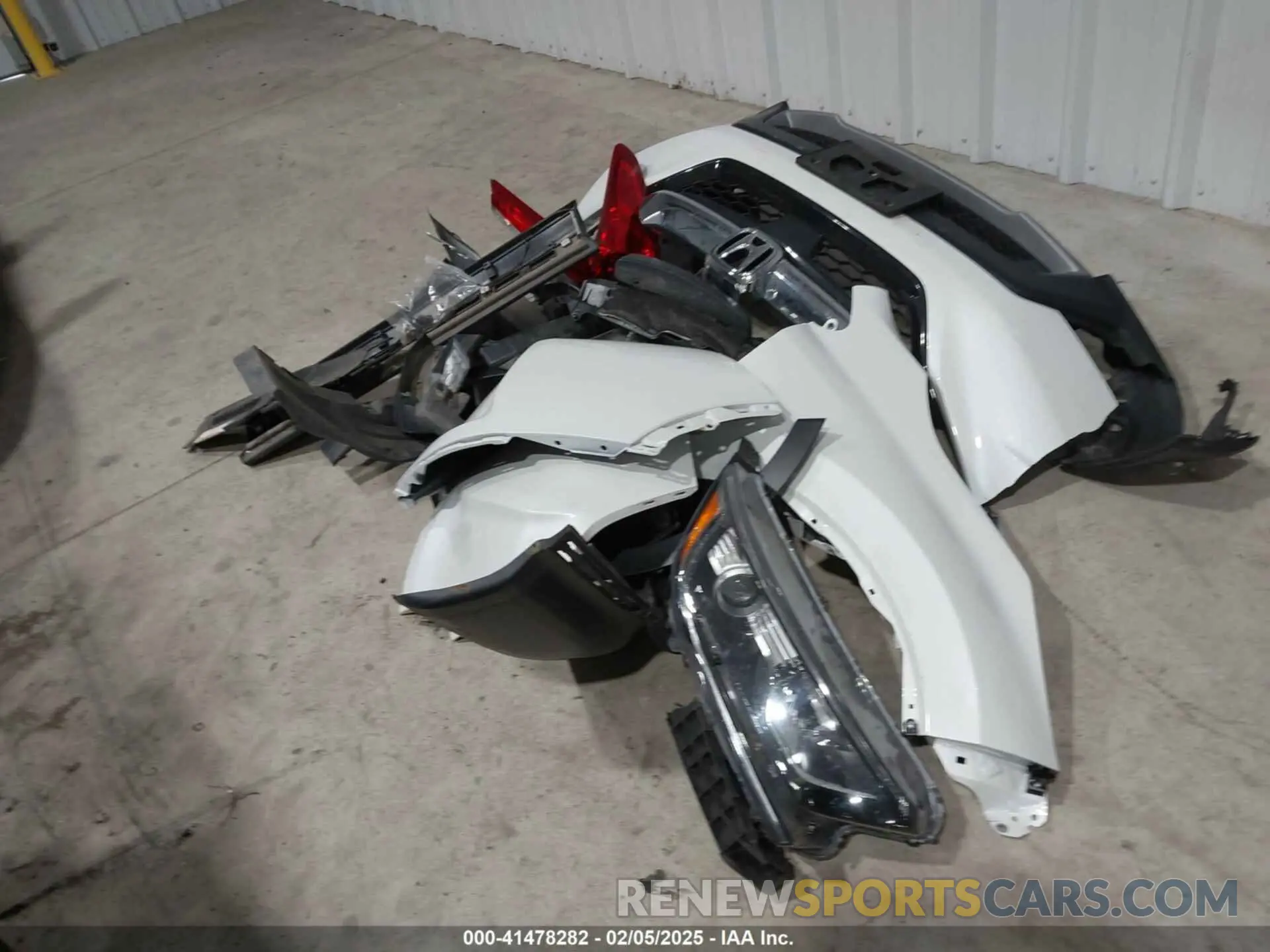 12 Photograph of a damaged car 7FARW2H85KE031006 HONDA CR-V 2019