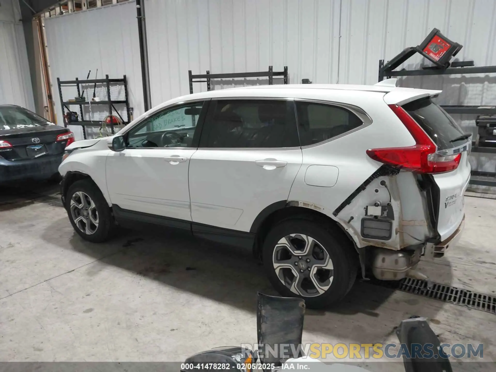 15 Photograph of a damaged car 7FARW2H85KE031006 HONDA CR-V 2019