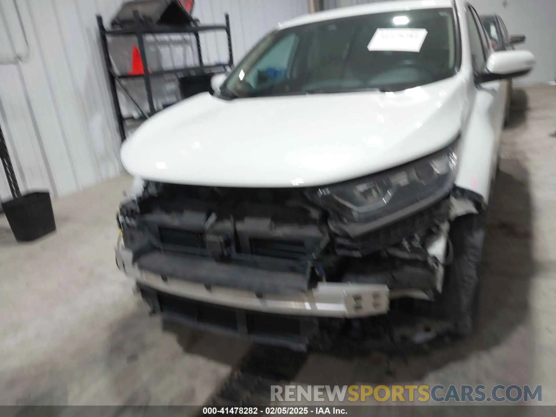 6 Photograph of a damaged car 7FARW2H85KE031006 HONDA CR-V 2019