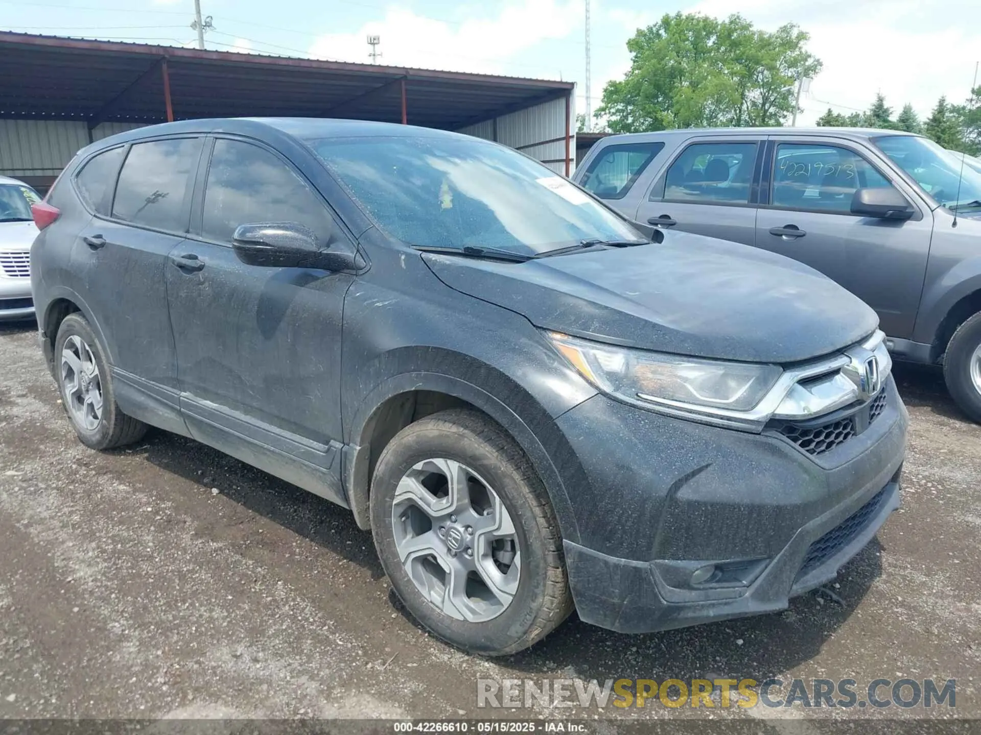 1 Photograph of a damaged car 7FARW2H86KE051247 HONDA CR-V 2019