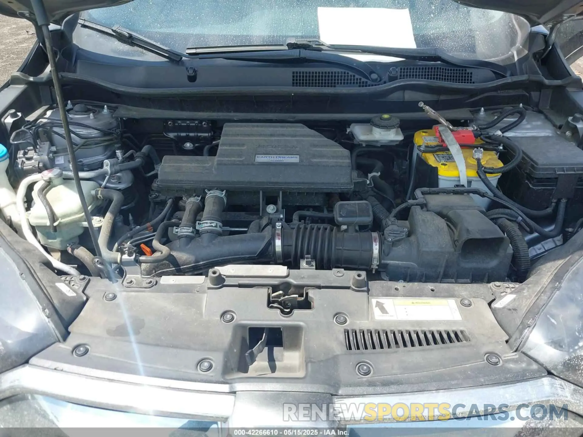 10 Photograph of a damaged car 7FARW2H86KE051247 HONDA CR-V 2019
