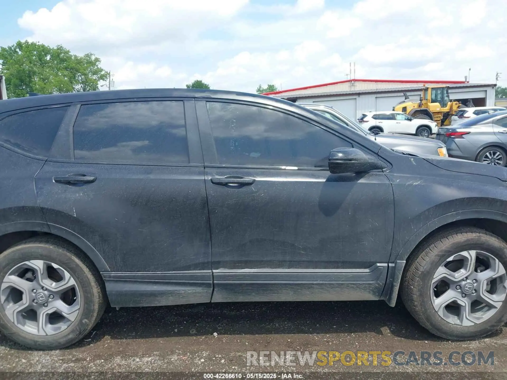 13 Photograph of a damaged car 7FARW2H86KE051247 HONDA CR-V 2019