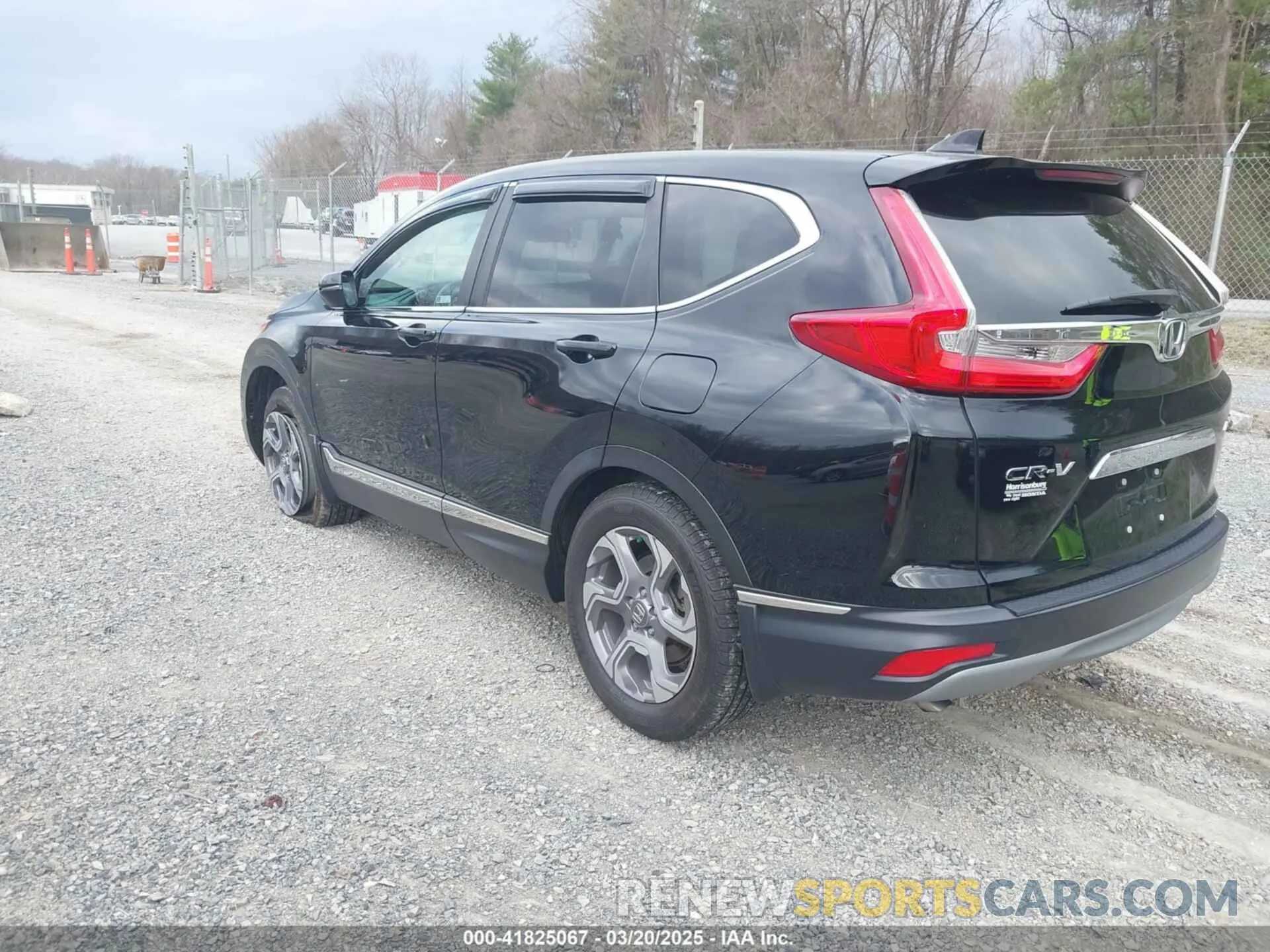 3 Photograph of a damaged car 7FARW2H86KE051507 HONDA CR-V 2019