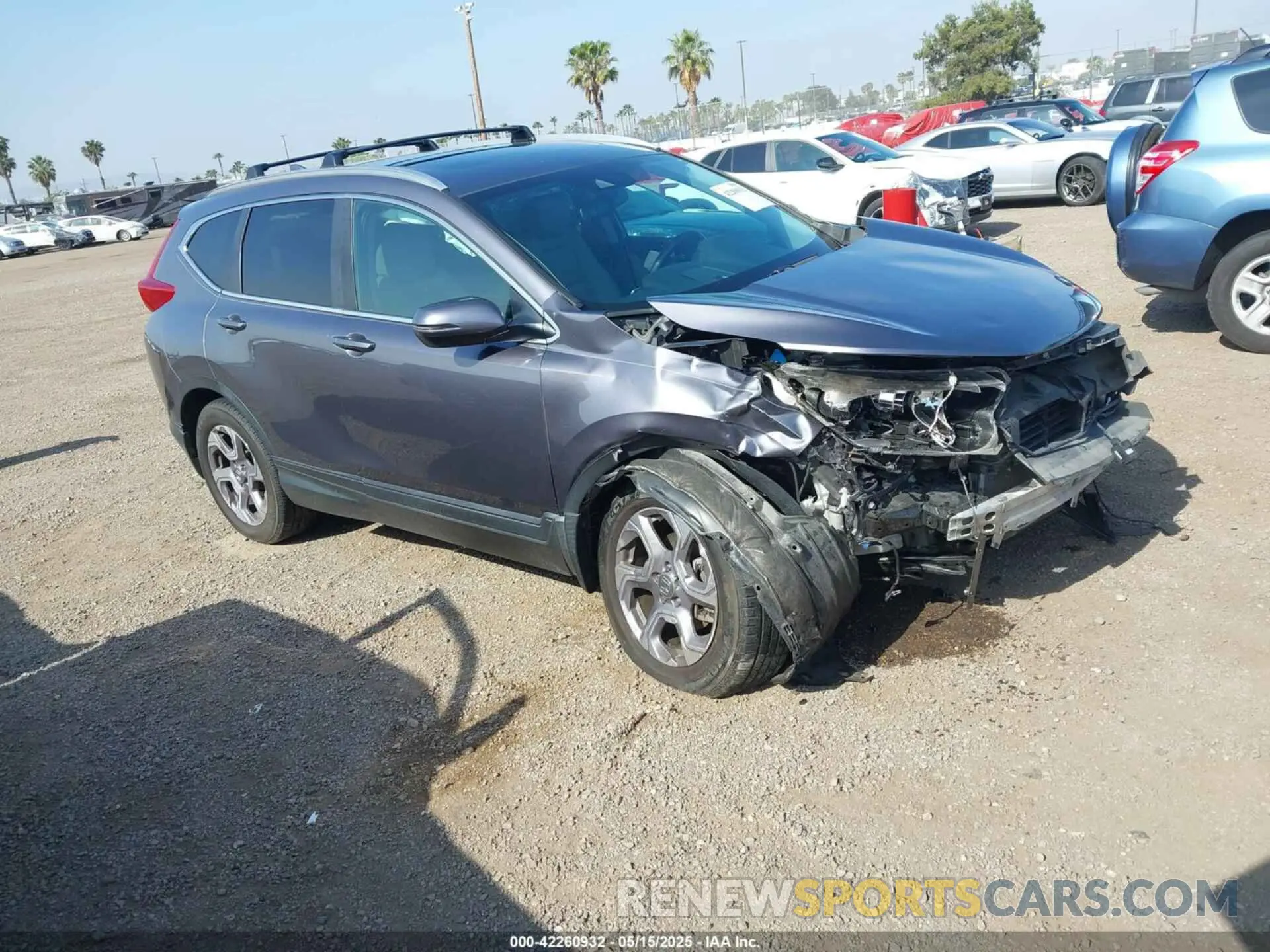 1 Photograph of a damaged car 7FARW2H88KE059396 HONDA CR-V 2019
