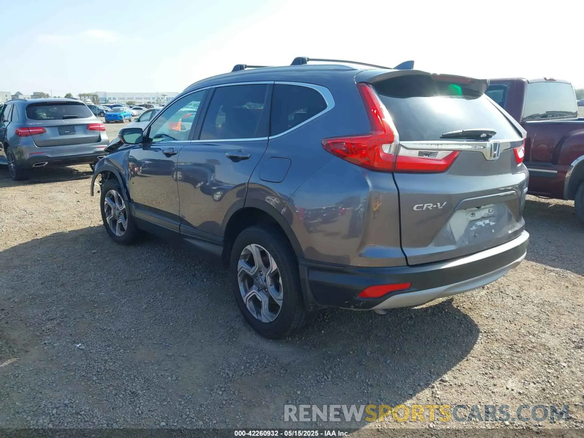 3 Photograph of a damaged car 7FARW2H88KE059396 HONDA CR-V 2019