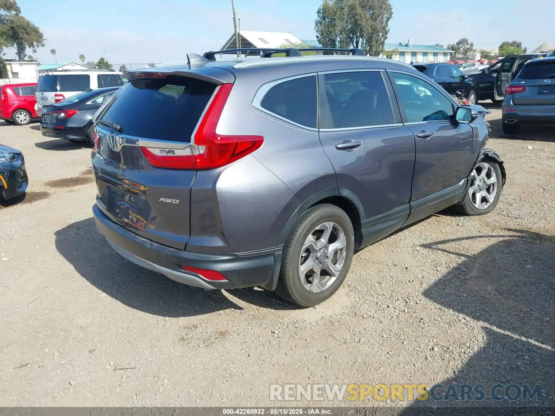 4 Photograph of a damaged car 7FARW2H88KE059396 HONDA CR-V 2019