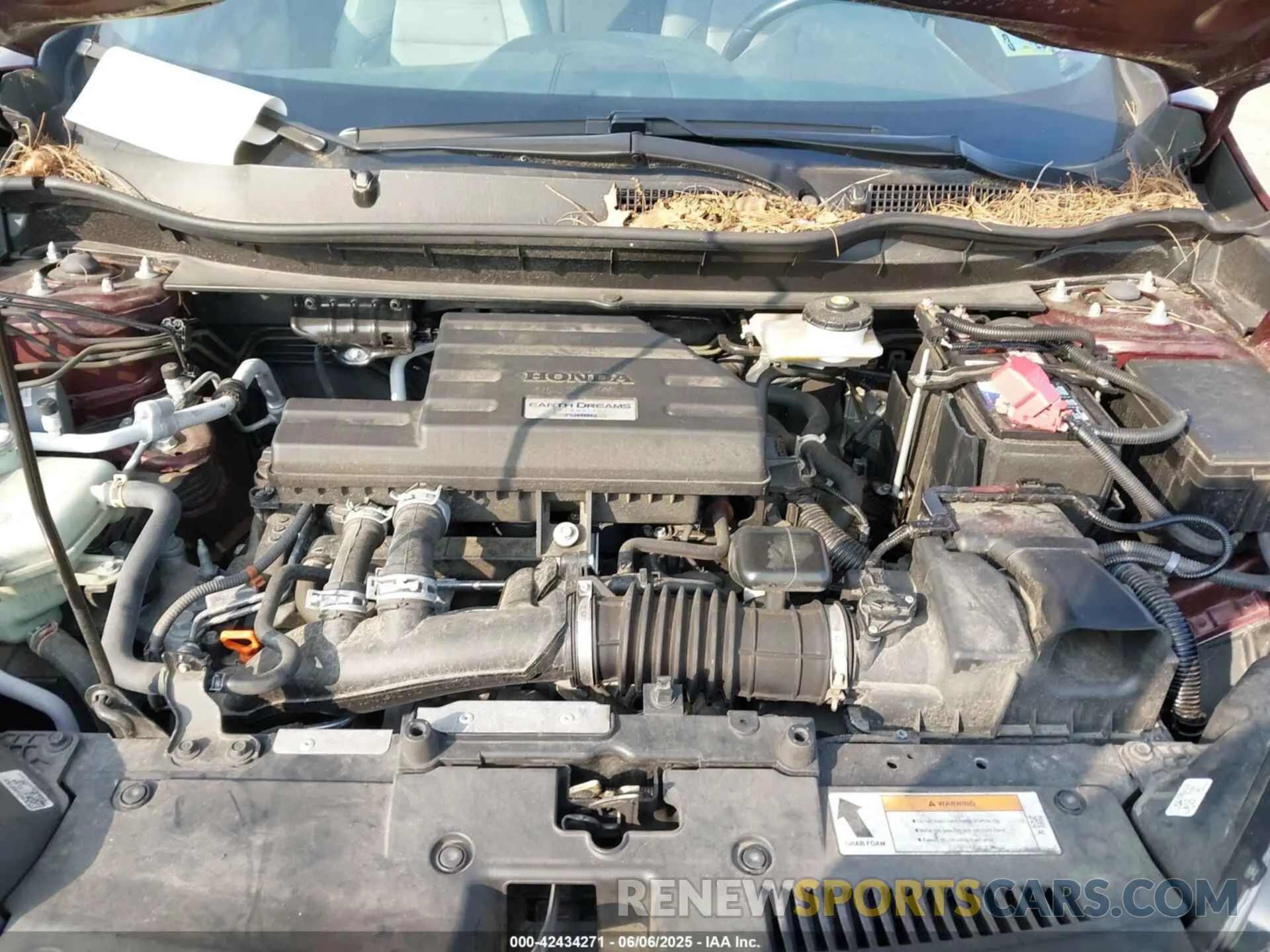 10 Photograph of a damaged car 7FARW2H89KE025743 HONDA CR-V 2019