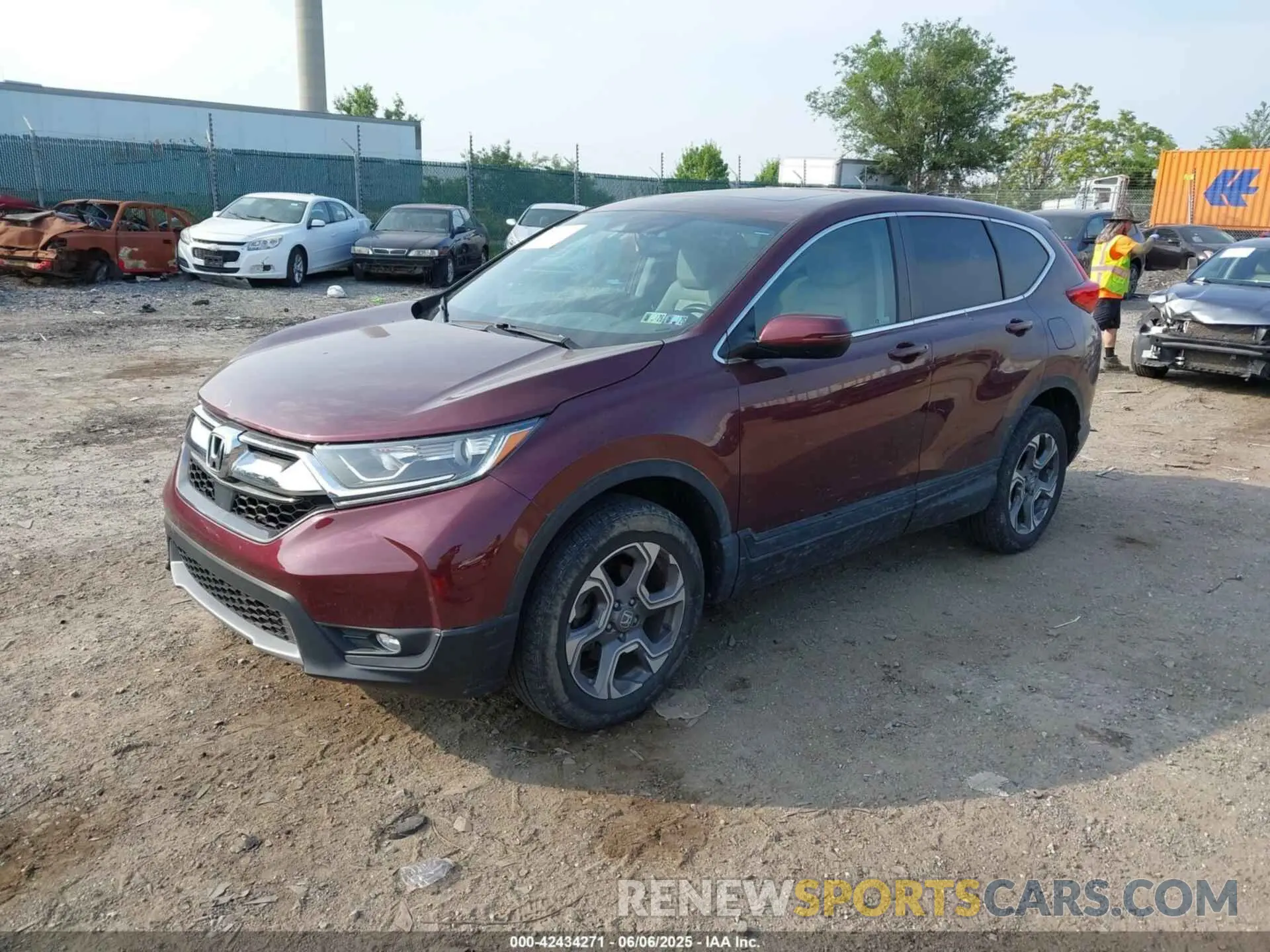 2 Photograph of a damaged car 7FARW2H89KE025743 HONDA CR-V 2019
