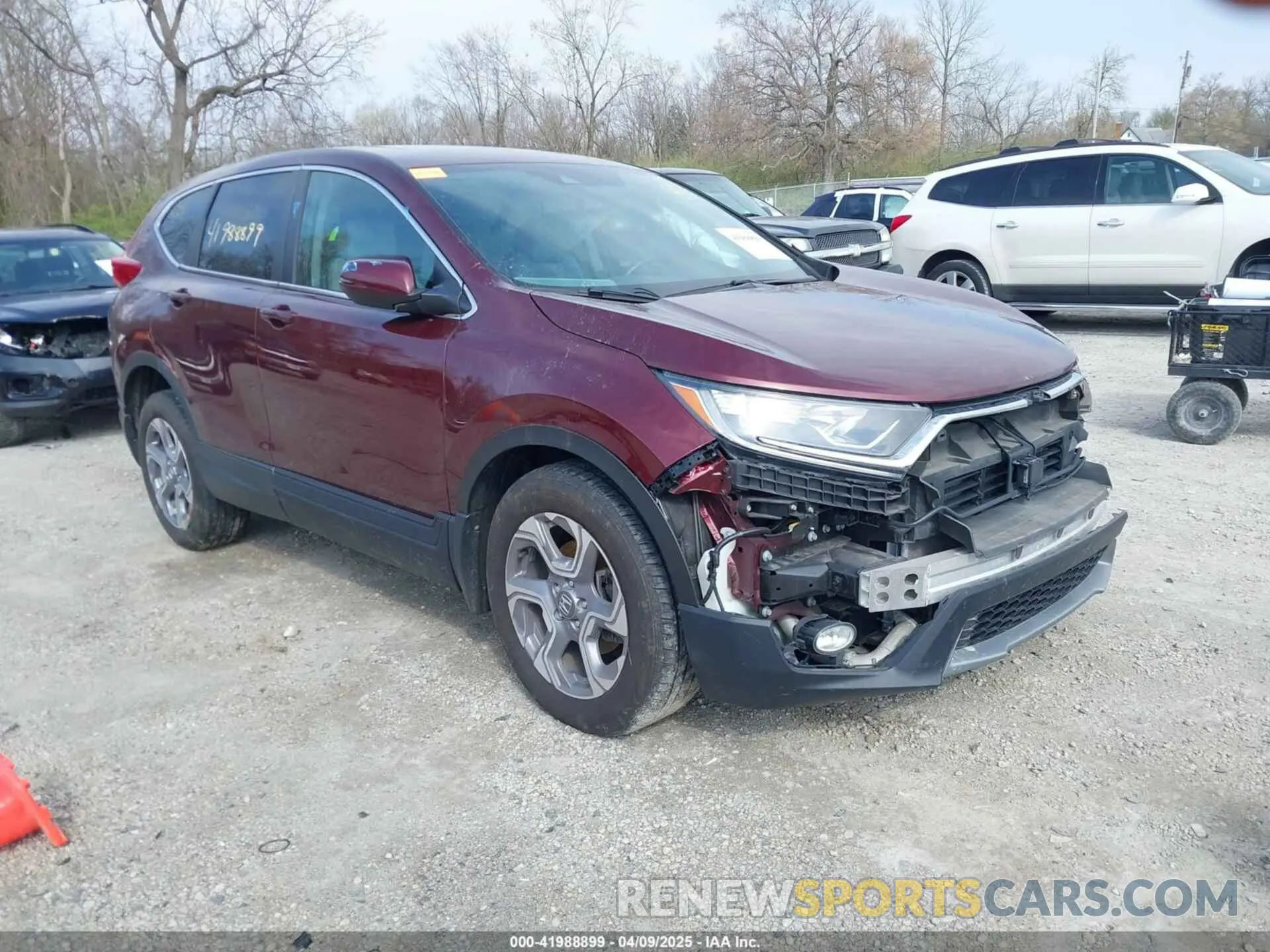 1 Photograph of a damaged car 7FARW2H89KE051792 HONDA CR-V 2019