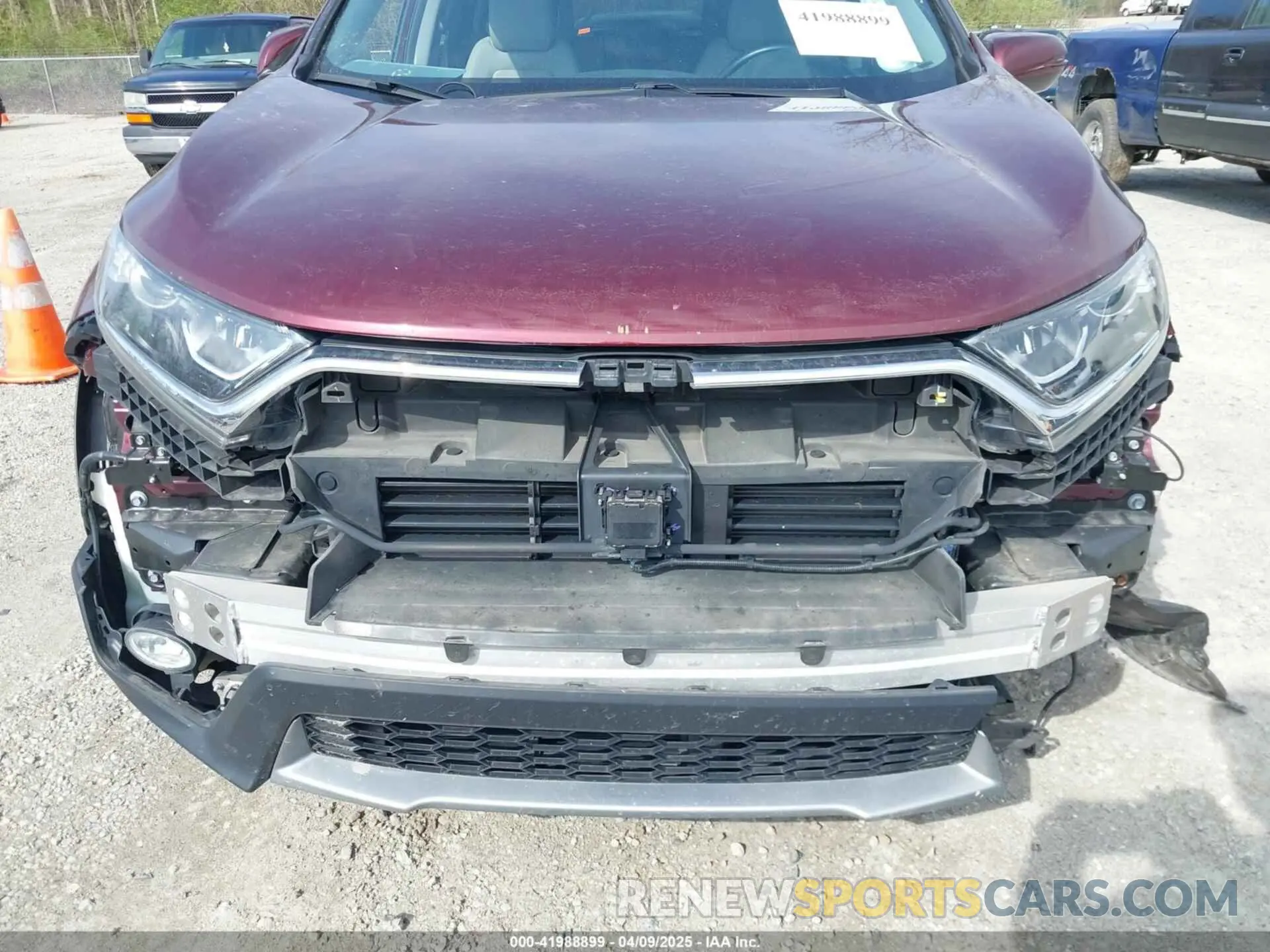 18 Photograph of a damaged car 7FARW2H89KE051792 HONDA CR-V 2019