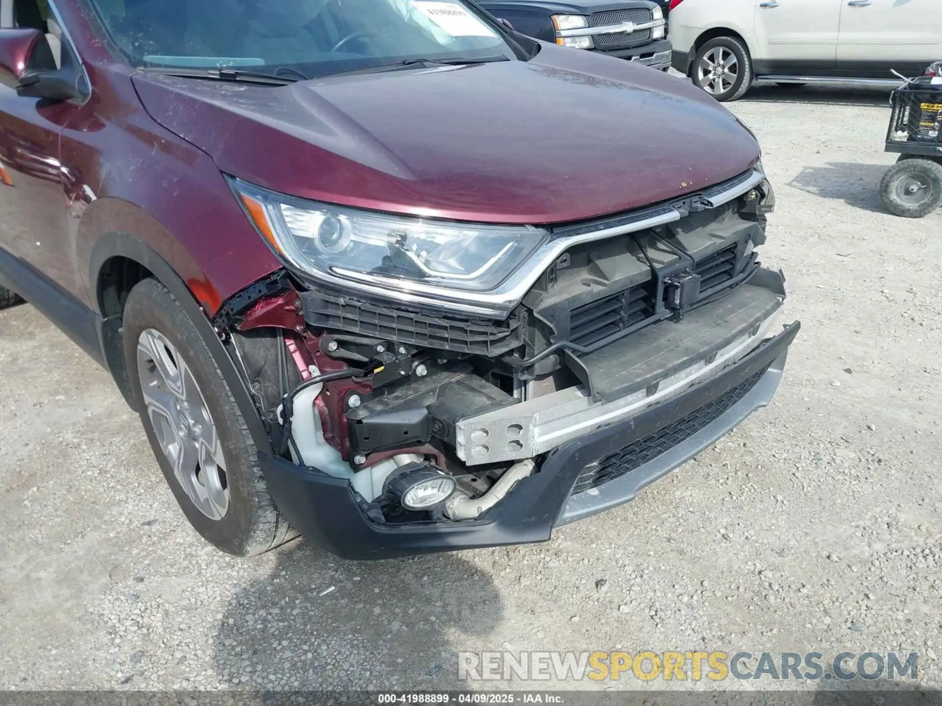 19 Photograph of a damaged car 7FARW2H89KE051792 HONDA CR-V 2019