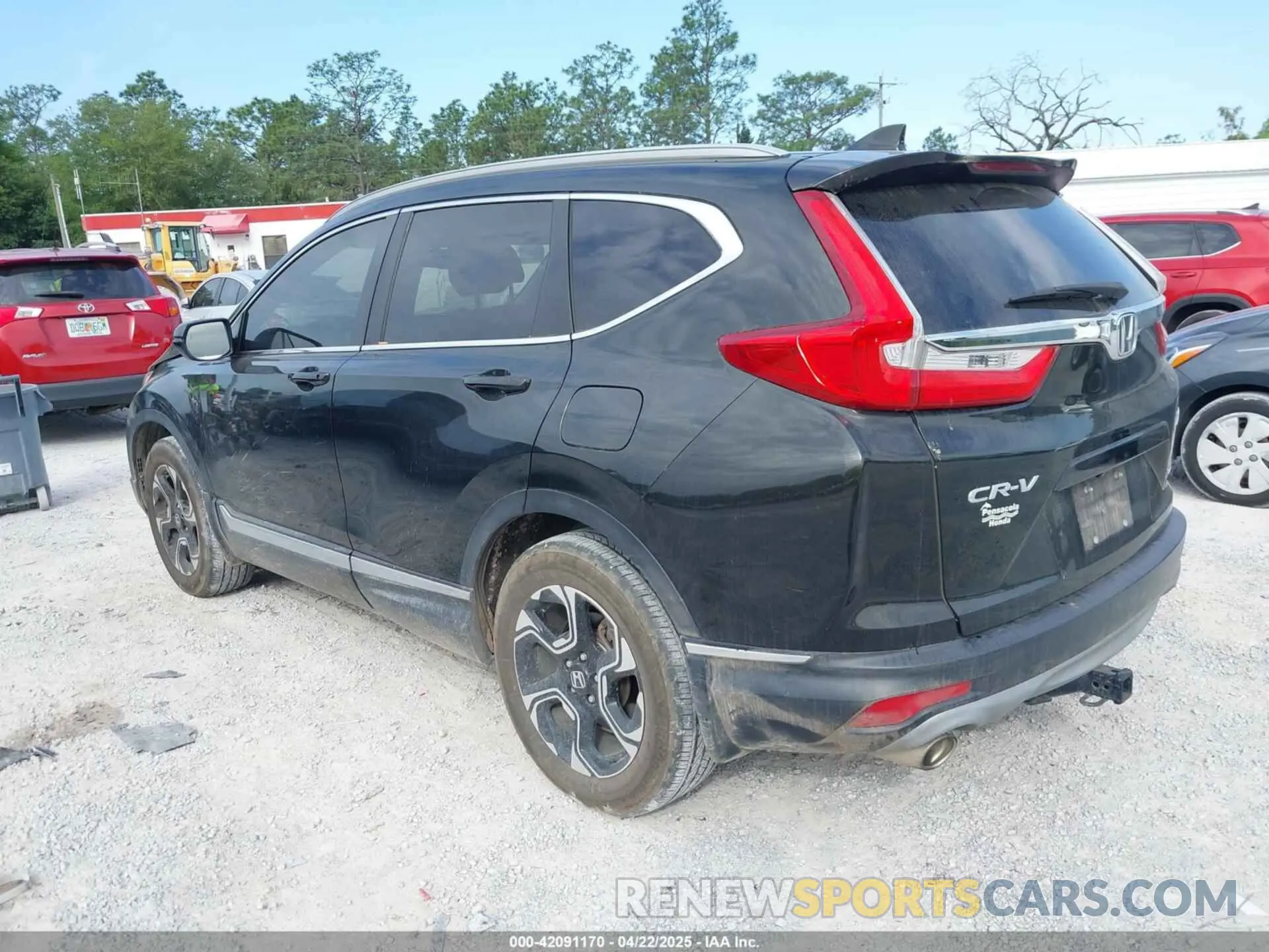 3 Photograph of a damaged car 7FARW2H92KE030632 HONDA CR-V 2019
