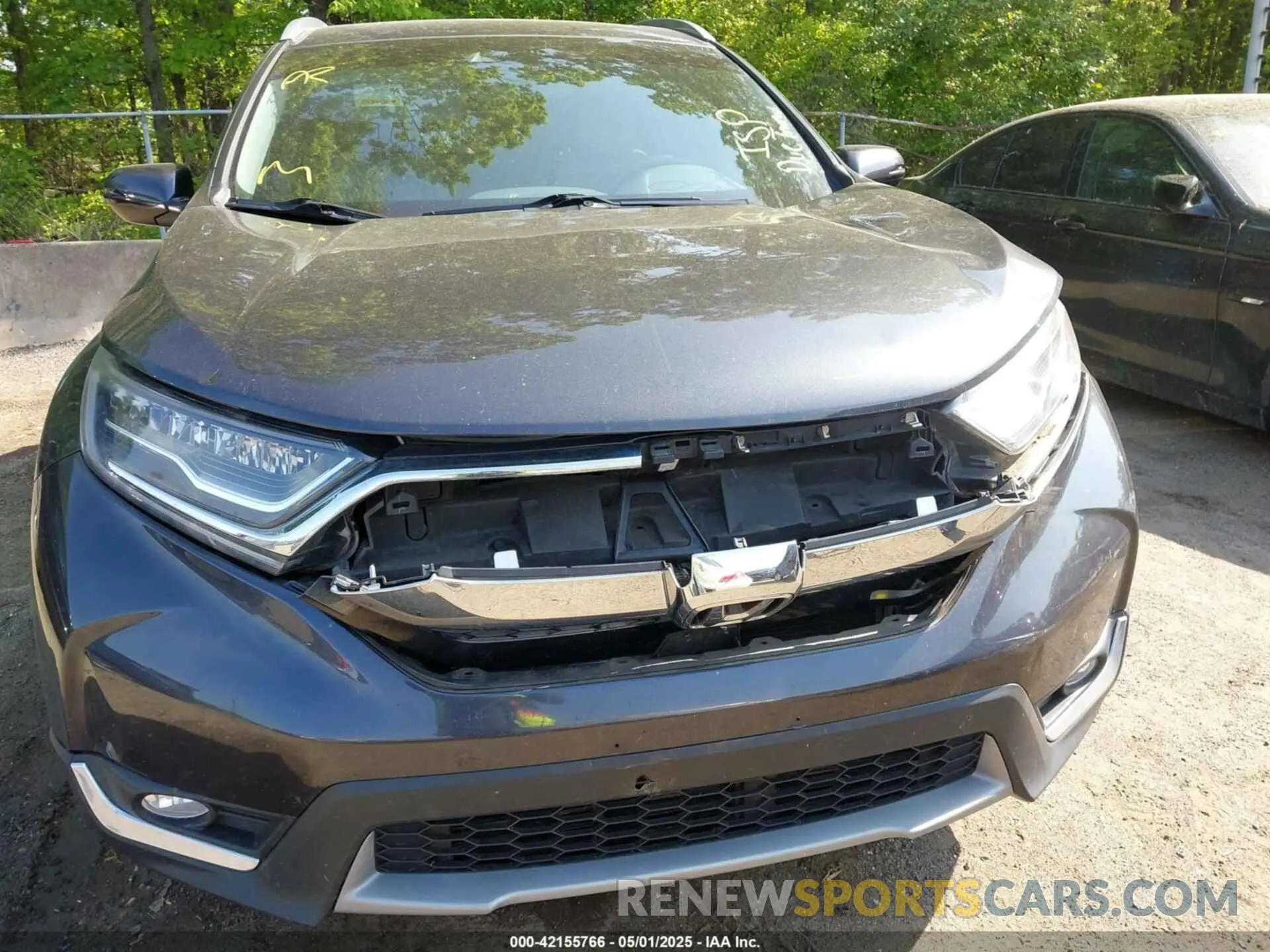 6 Photograph of a damaged car 7FARW2H96KE003224 HONDA CR-V 2019
