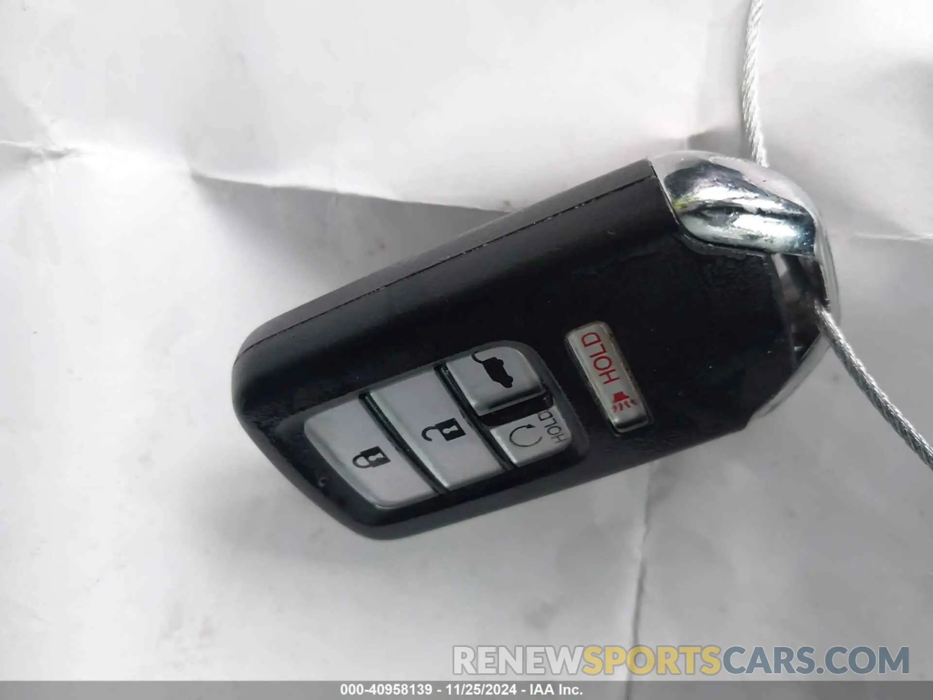 11 Photograph of a damaged car JHLRW2H51KX022989 HONDA CR-V 2019