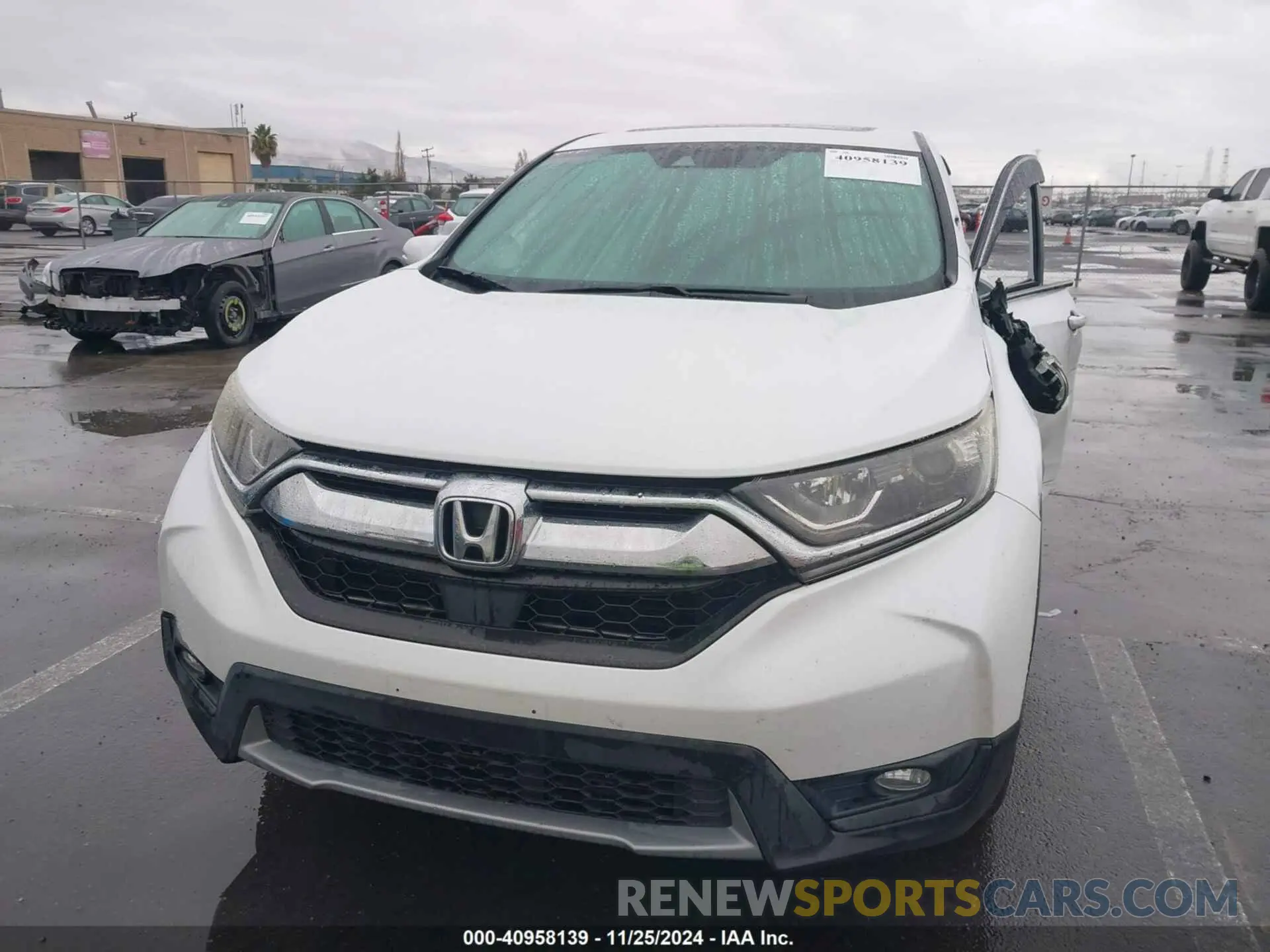 13 Photograph of a damaged car JHLRW2H51KX022989 HONDA CR-V 2019