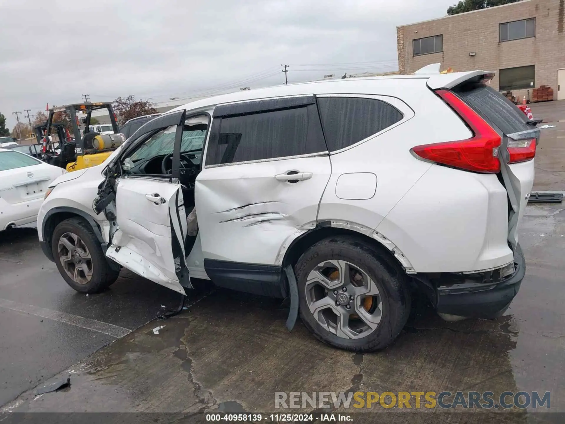 15 Photograph of a damaged car JHLRW2H51KX022989 HONDA CR-V 2019