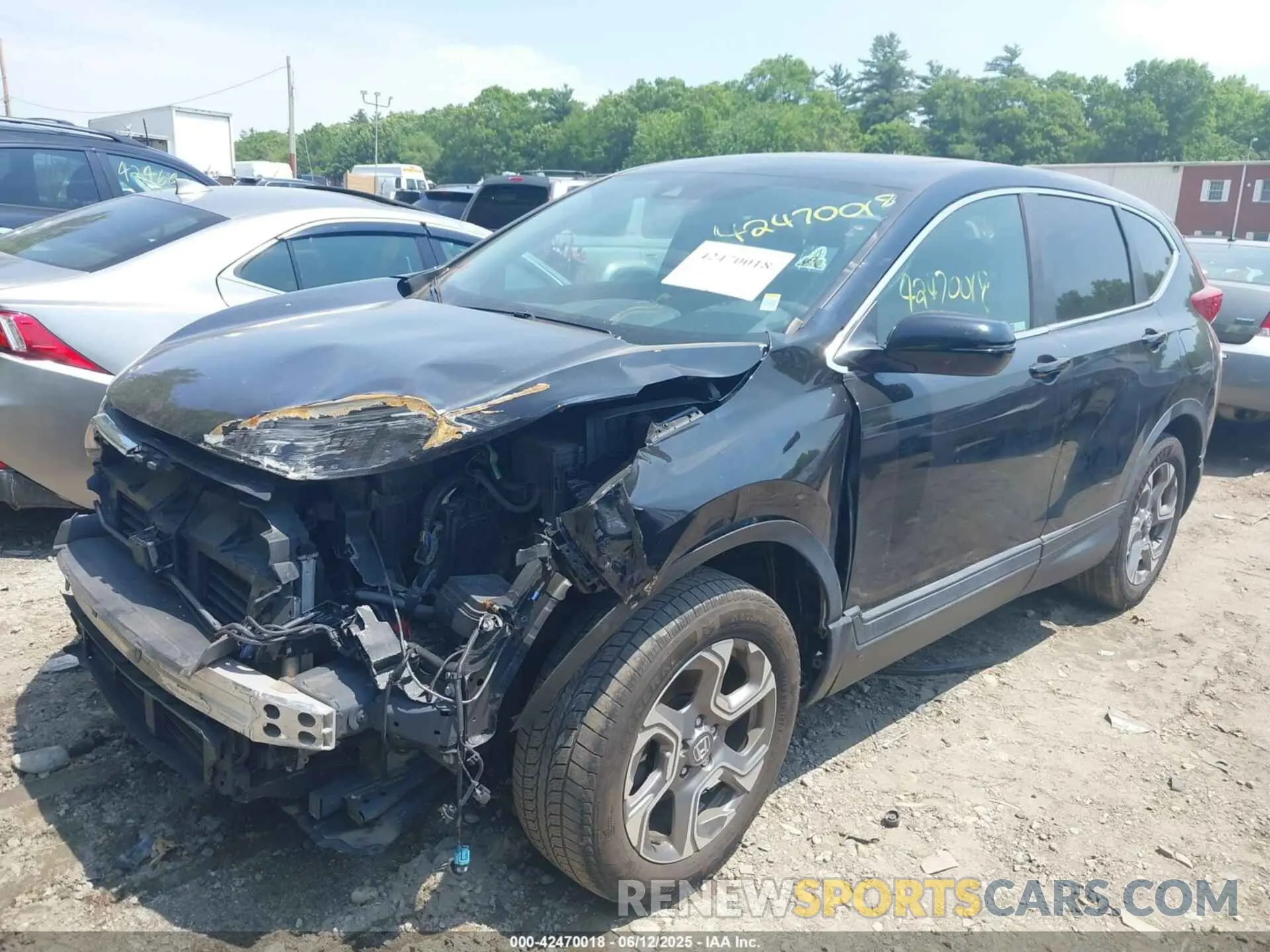 2 Photograph of a damaged car JHLRW2H53KX018605 HONDA CR-V 2019