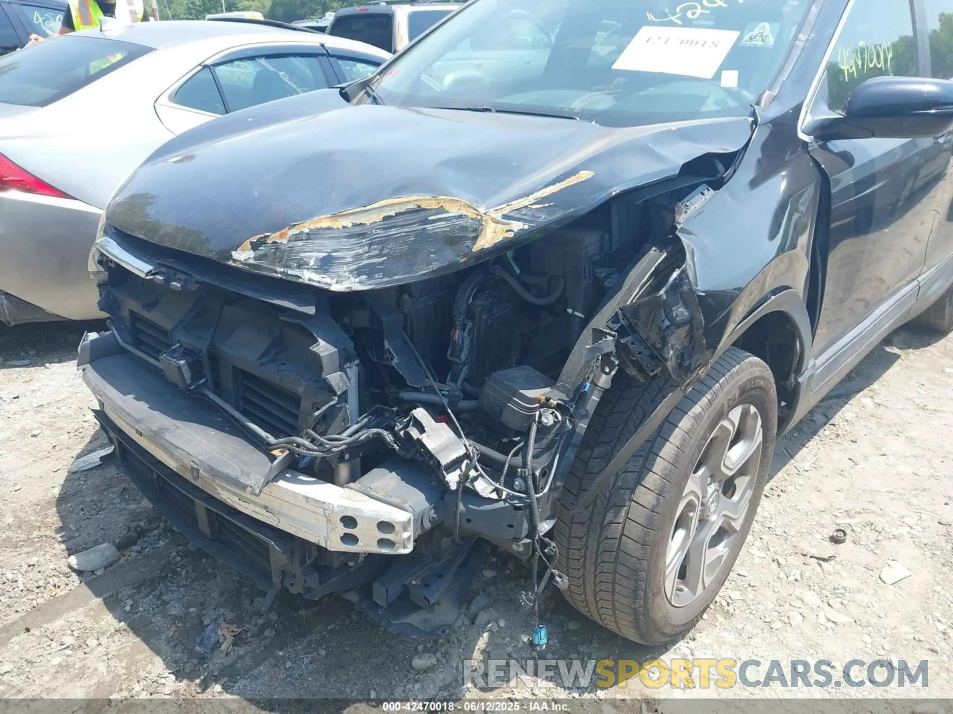 6 Photograph of a damaged car JHLRW2H53KX018605 HONDA CR-V 2019