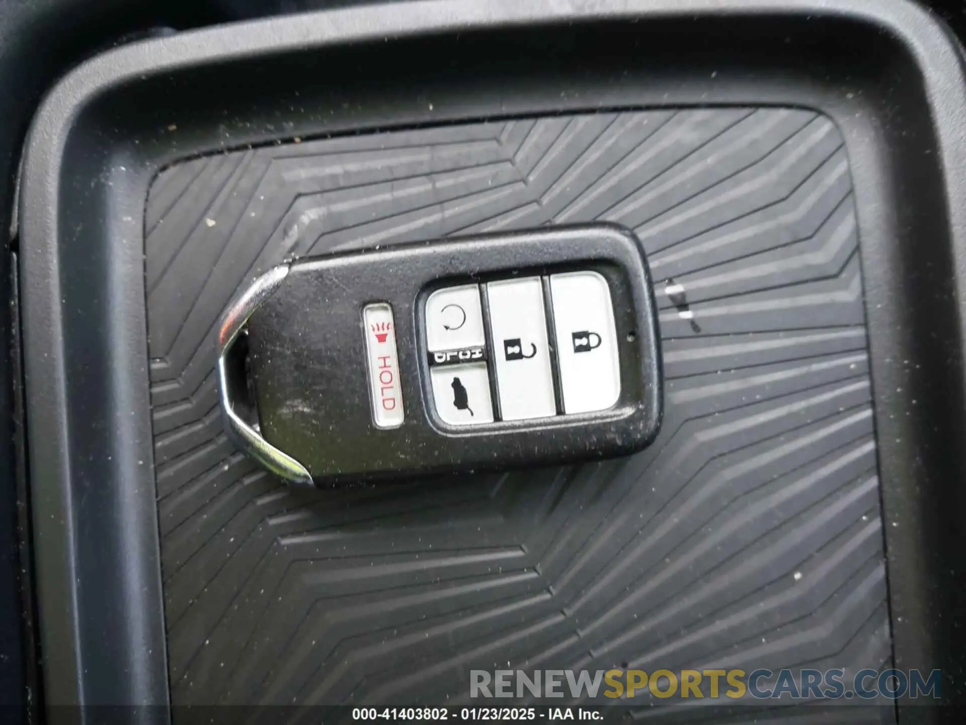11 Photograph of a damaged car JHLRW2H88KX012907 HONDA CR-V 2019