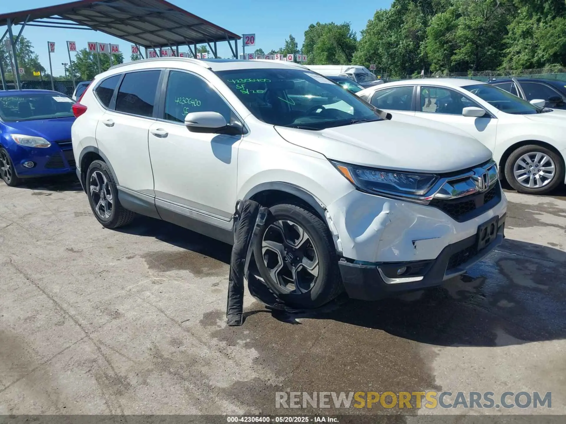 1 Photograph of a damaged car JHLRW2H98KX003911 HONDA CR-V 2019