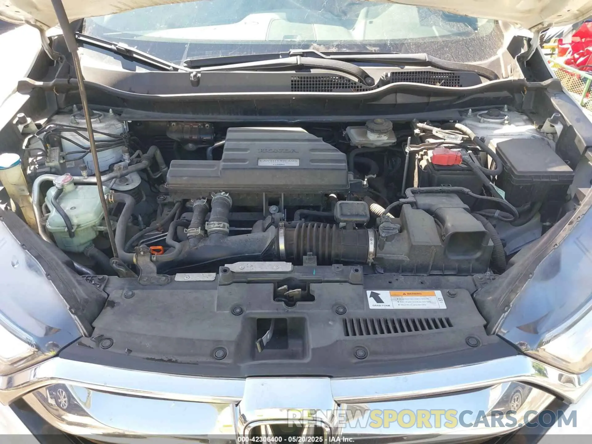 10 Photograph of a damaged car JHLRW2H98KX003911 HONDA CR-V 2019
