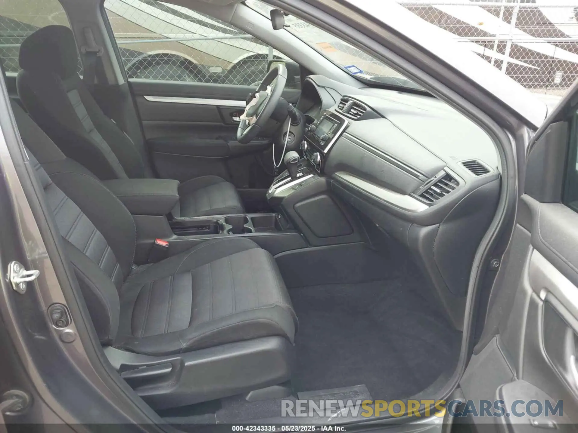 5 Photograph of a damaged car 2HKRW1H20LH410080 HONDA CR-V 2020