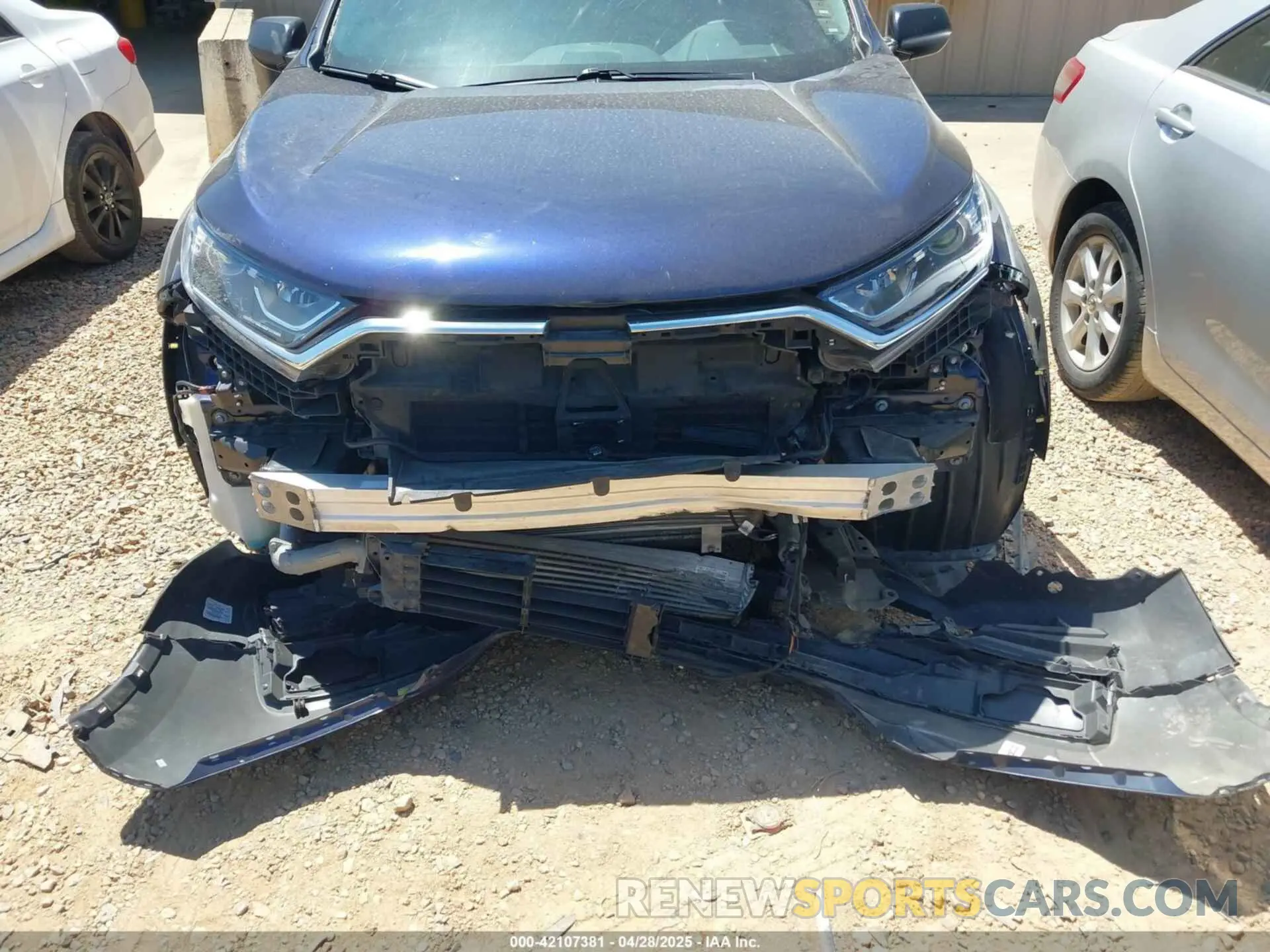 6 Photograph of a damaged car 2HKRW1H22LH412512 HONDA CR-V 2020