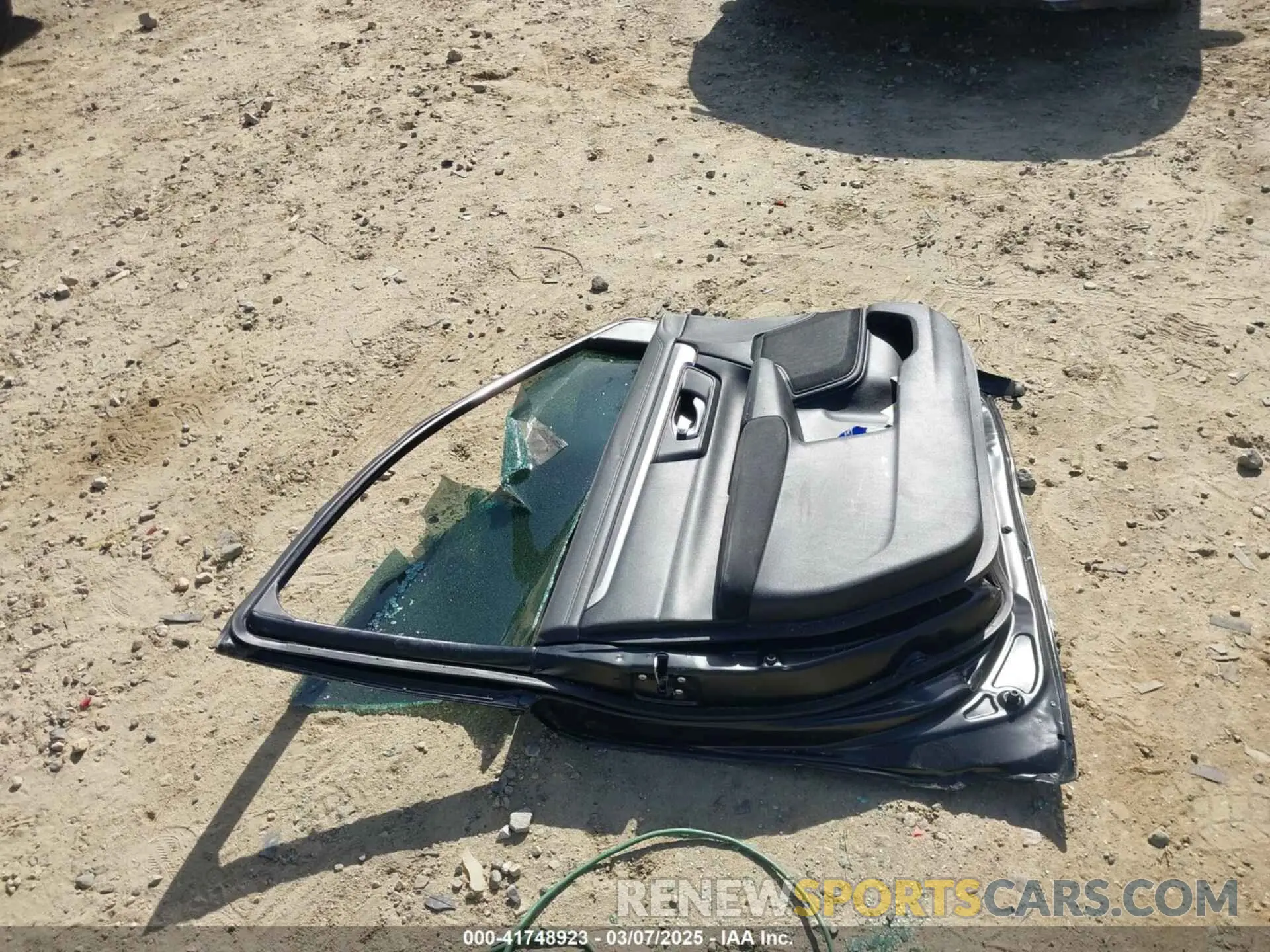 12 Photograph of a damaged car 2HKRW1H29LH414838 HONDA CR-V 2020