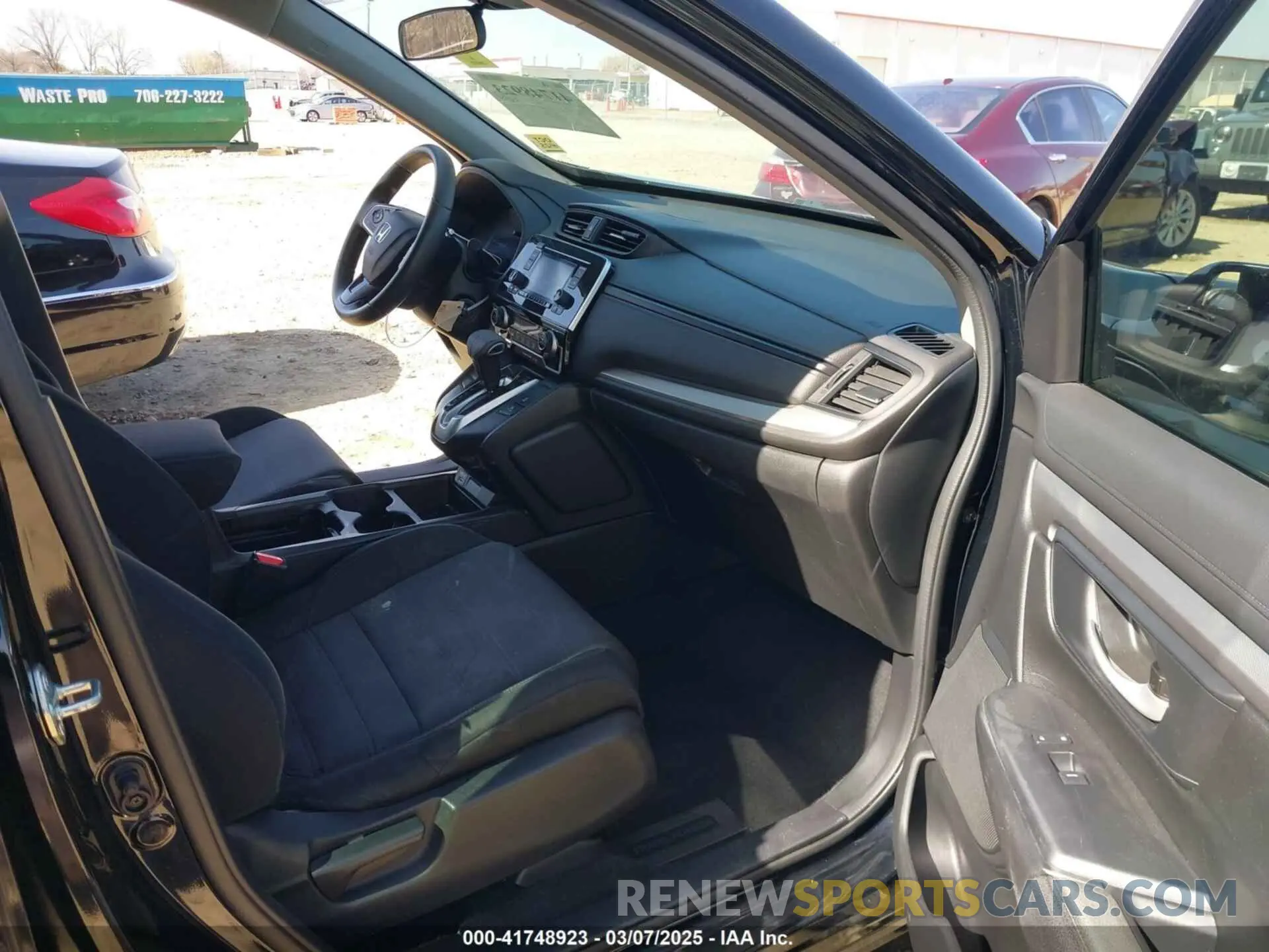 5 Photograph of a damaged car 2HKRW1H29LH414838 HONDA CR-V 2020