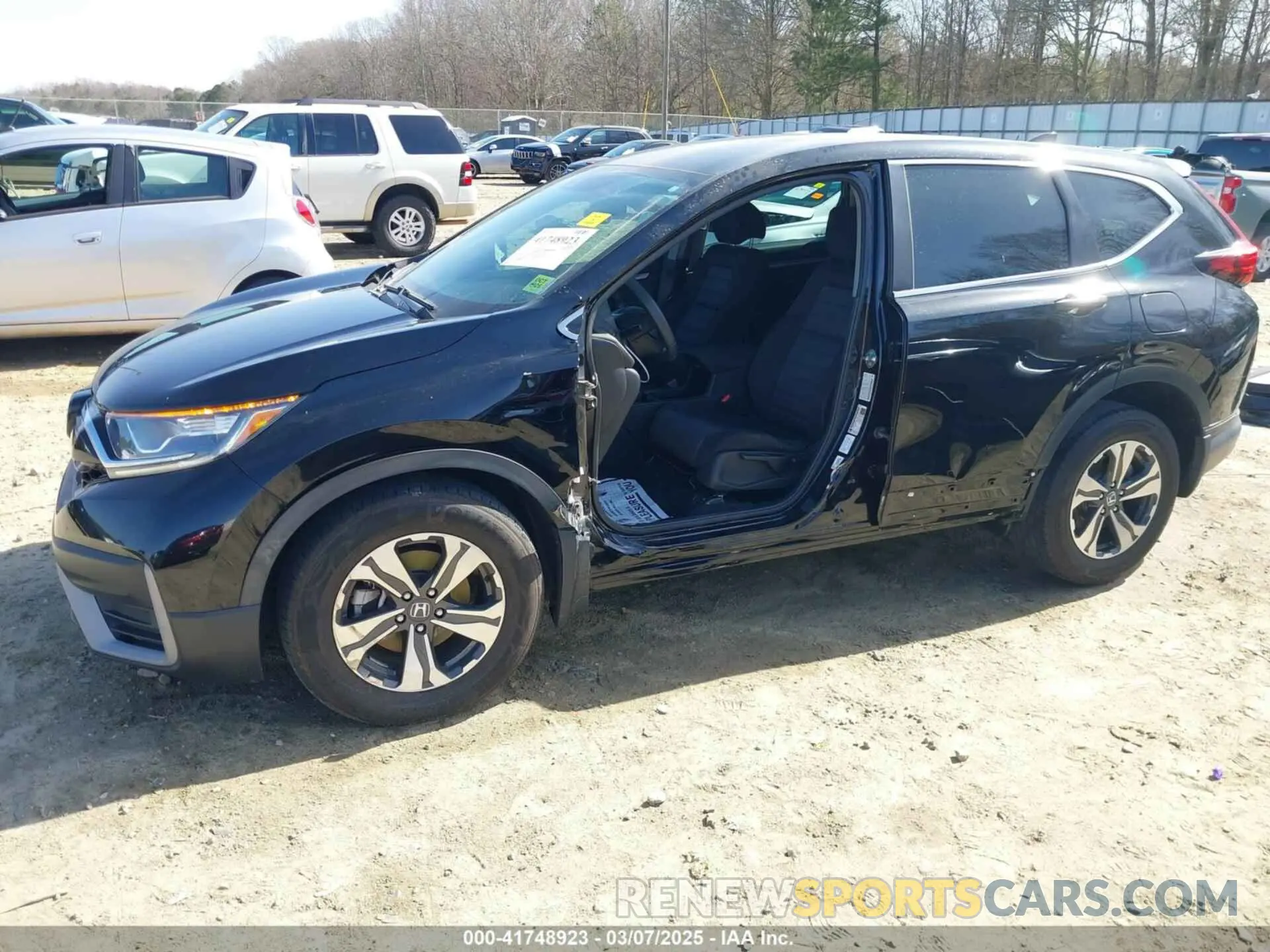 6 Photograph of a damaged car 2HKRW1H29LH414838 HONDA CR-V 2020