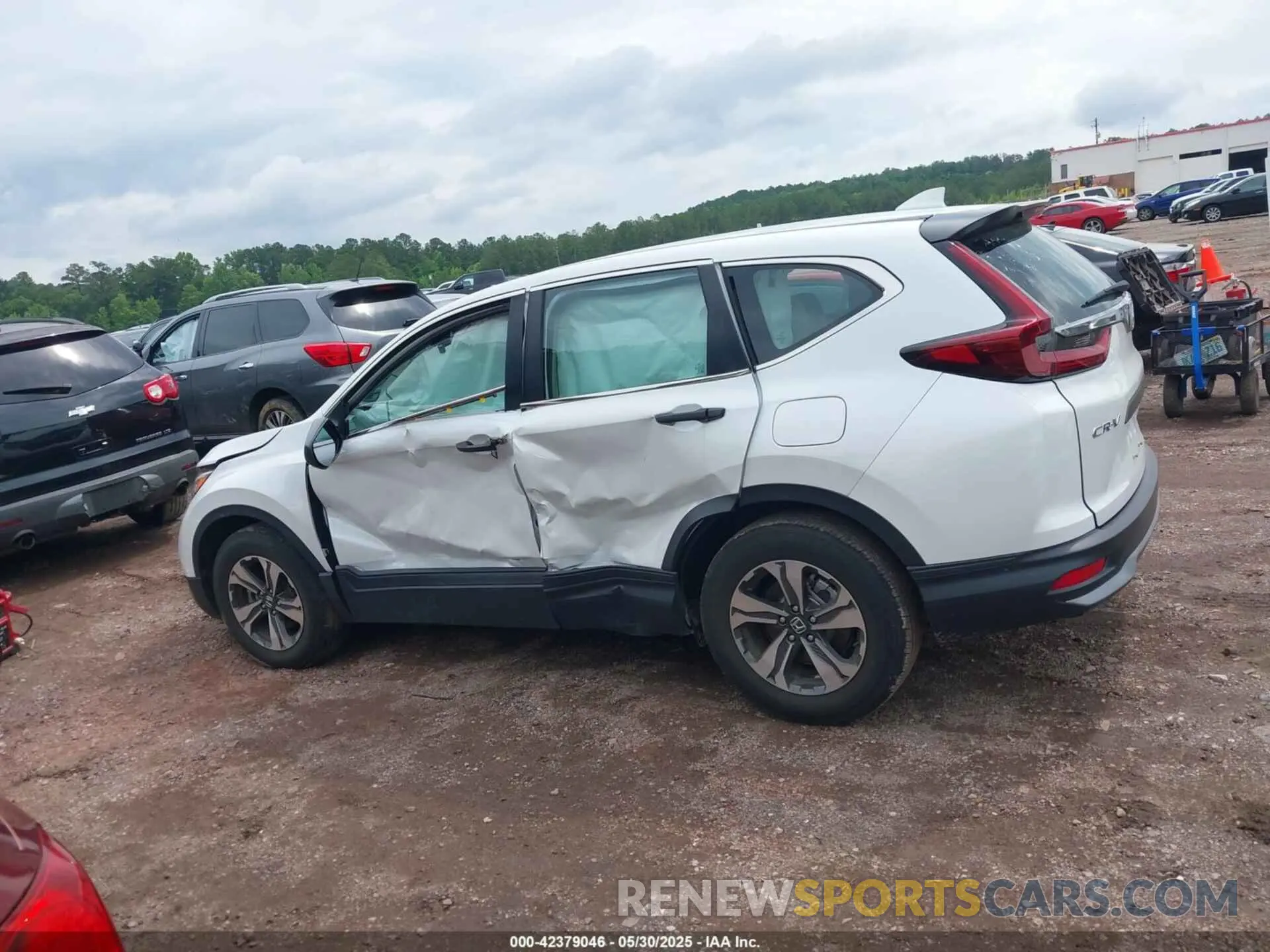 14 Photograph of a damaged car 2HKRW1H2XLH411527 HONDA CR-V 2020