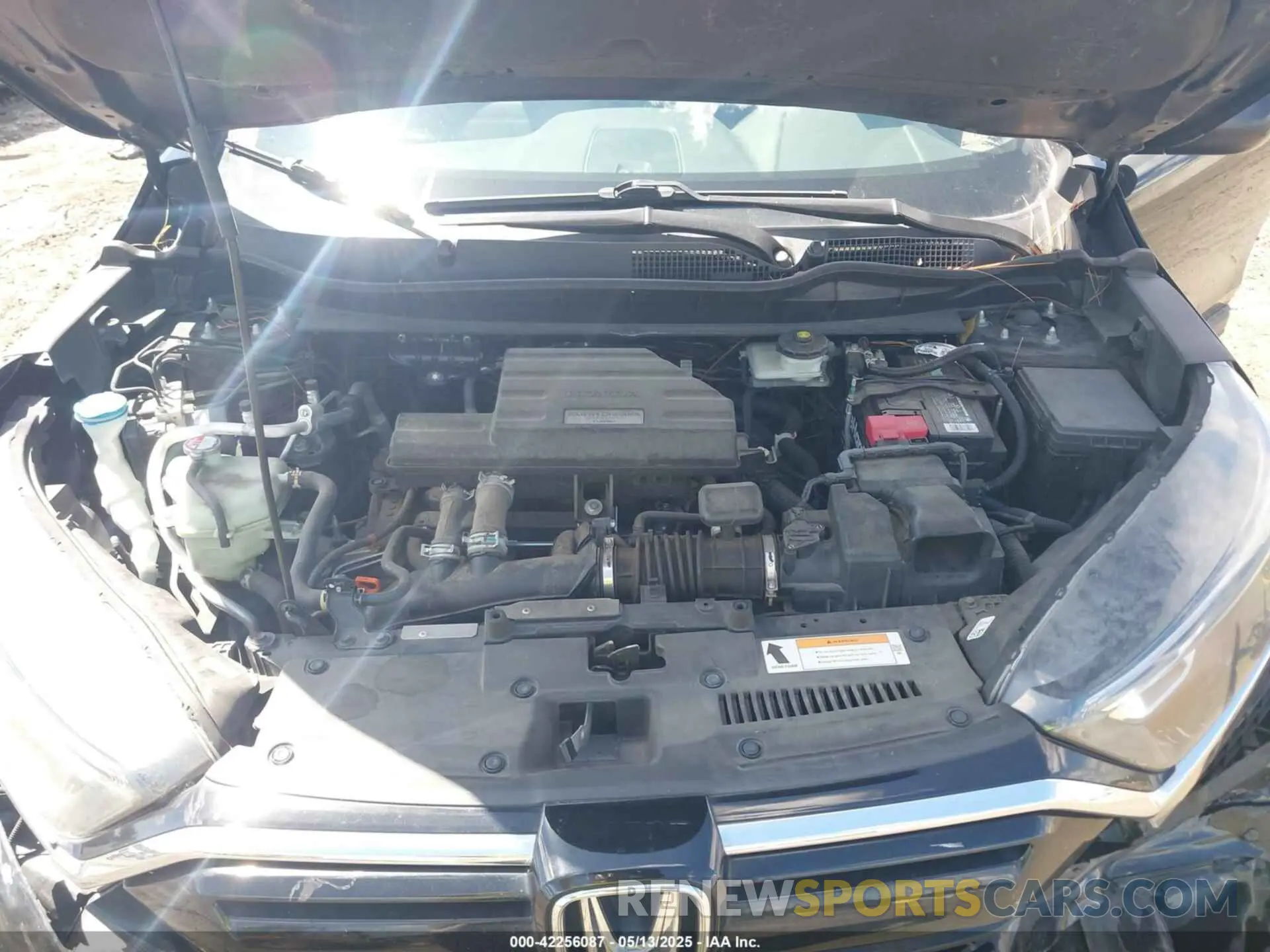 10 Photograph of a damaged car 2HKRW1H2XLH413794 HONDA CR-V 2020