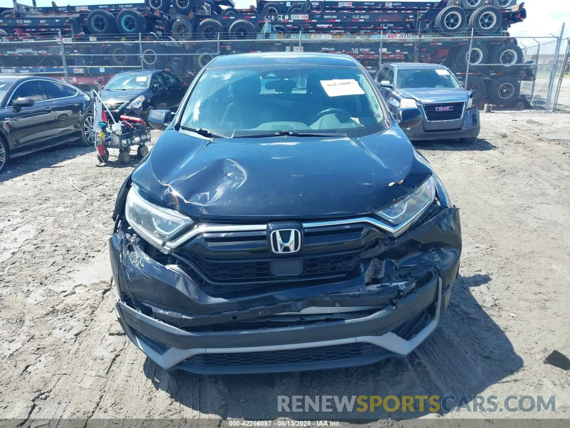 12 Photograph of a damaged car 2HKRW1H2XLH413794 HONDA CR-V 2020