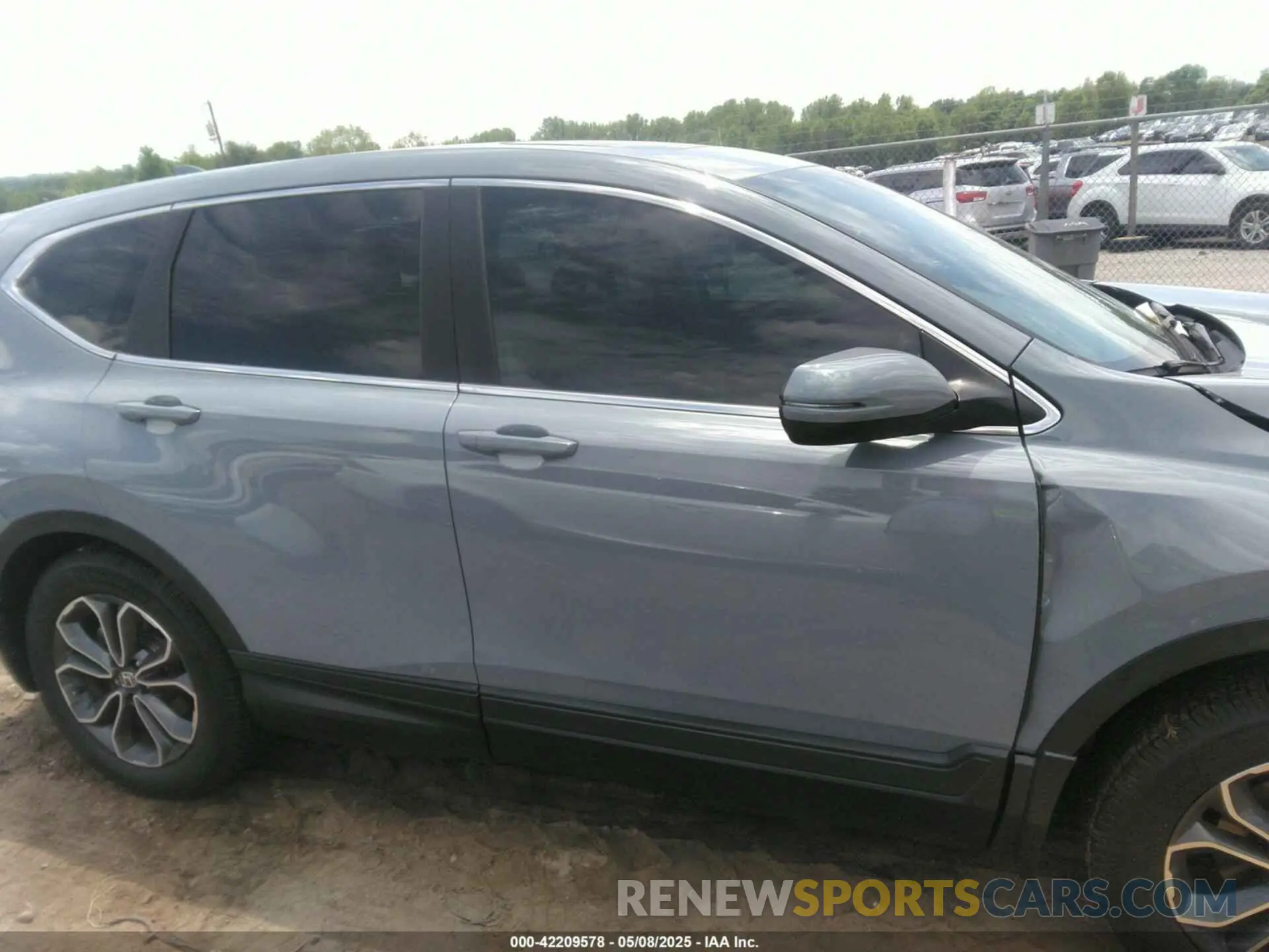 13 Photograph of a damaged car 2HKRW1H52LH403626 HONDA CR-V 2020