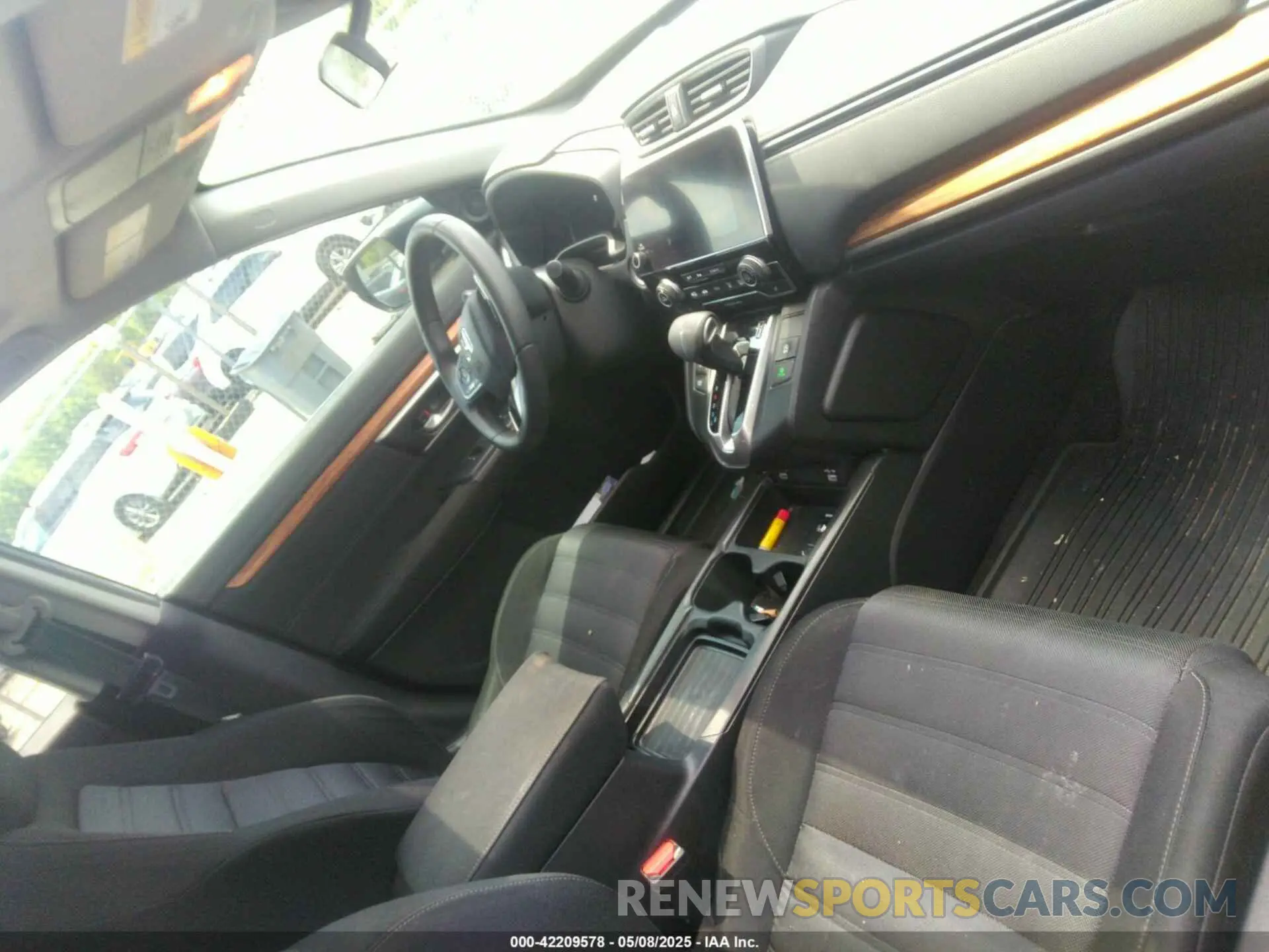 5 Photograph of a damaged car 2HKRW1H52LH403626 HONDA CR-V 2020