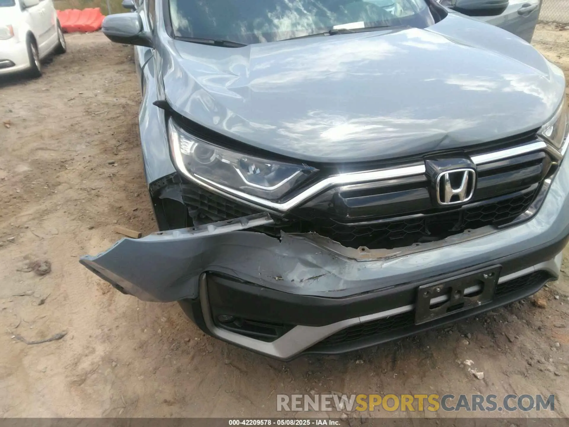 6 Photograph of a damaged car 2HKRW1H52LH403626 HONDA CR-V 2020