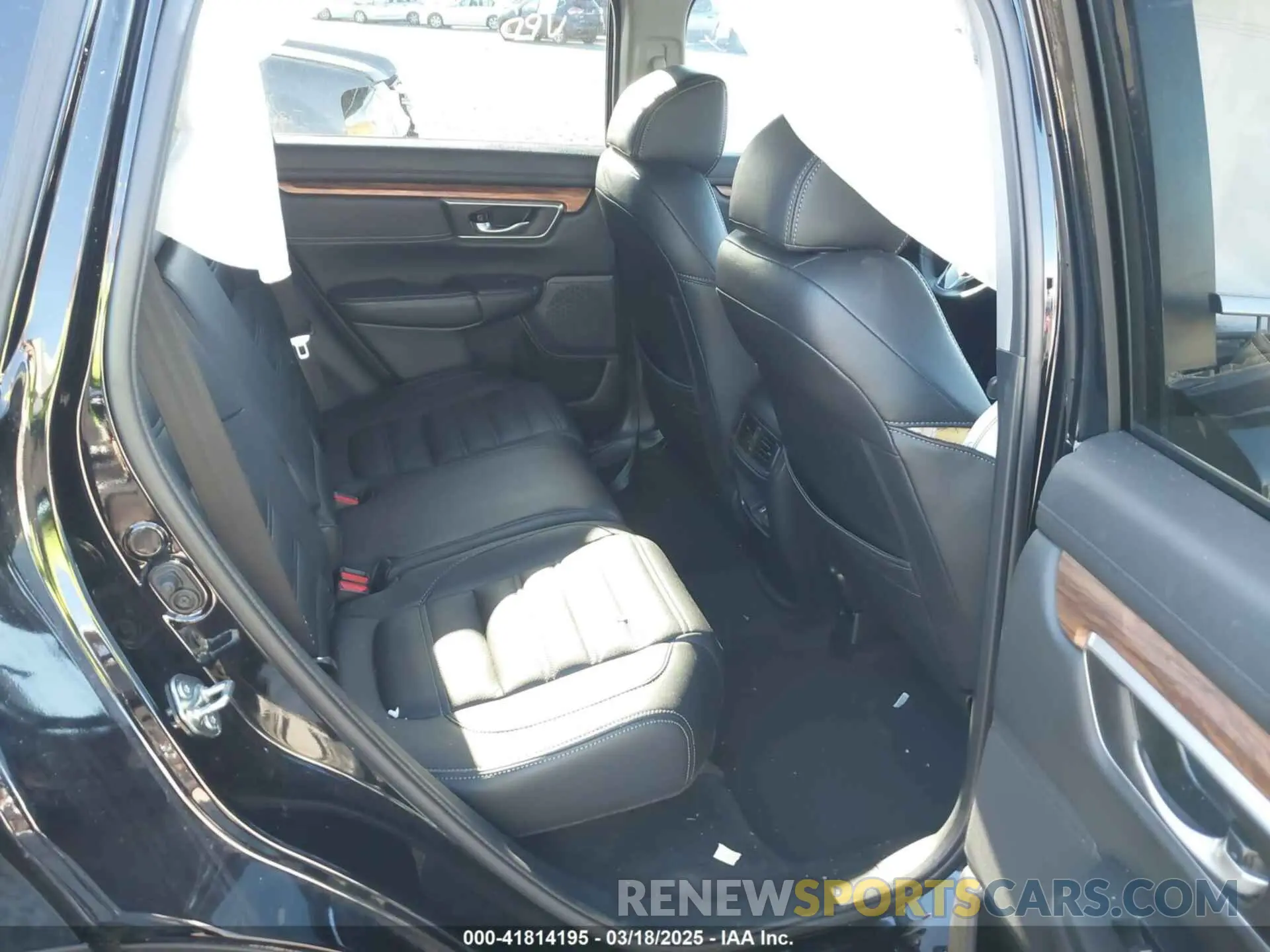 8 Photograph of a damaged car 2HKRW1H55LH401563 HONDA CR-V 2020