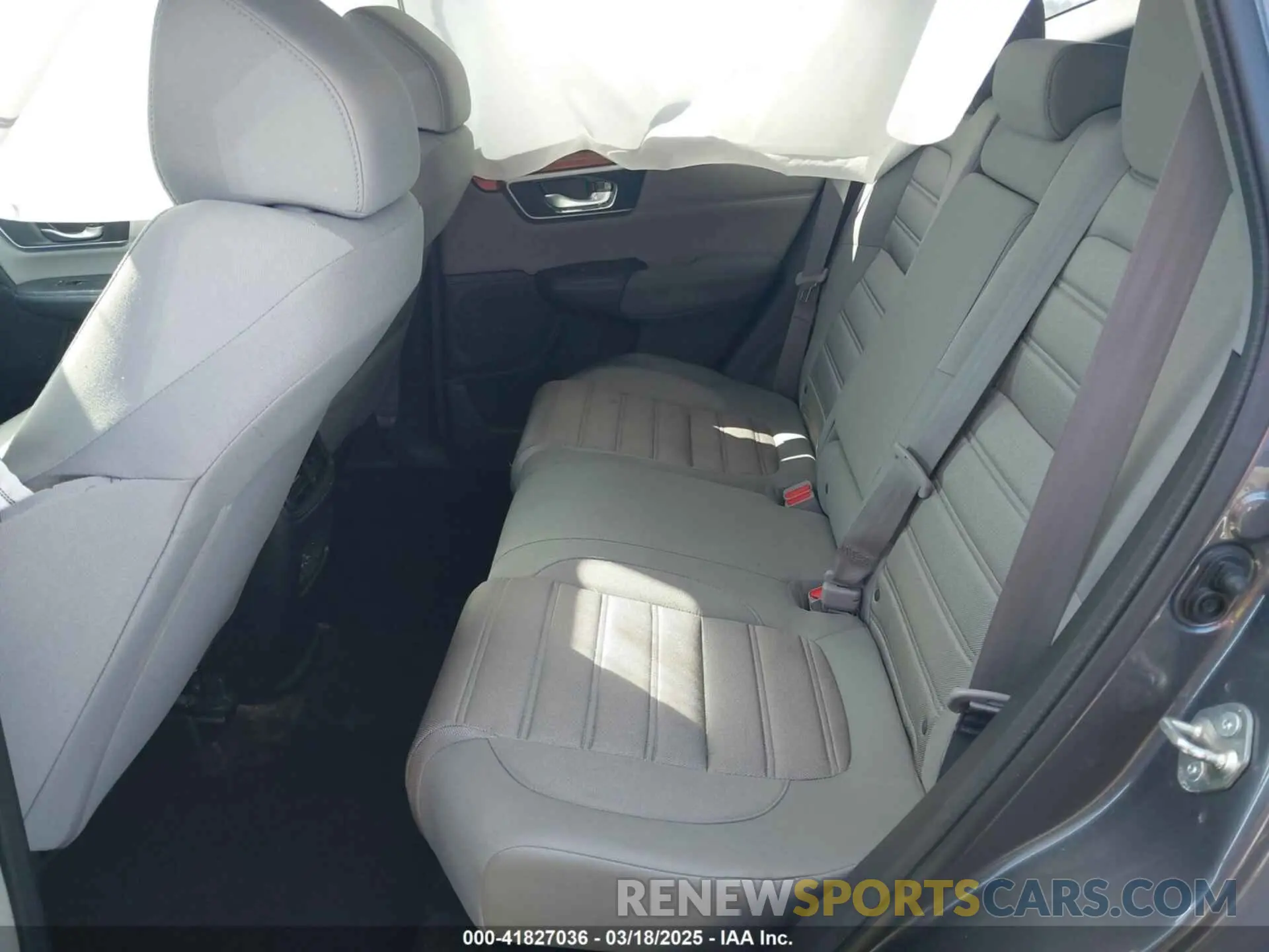 8 Photograph of a damaged car 2HKRW1H55LH405788 HONDA CR-V 2020